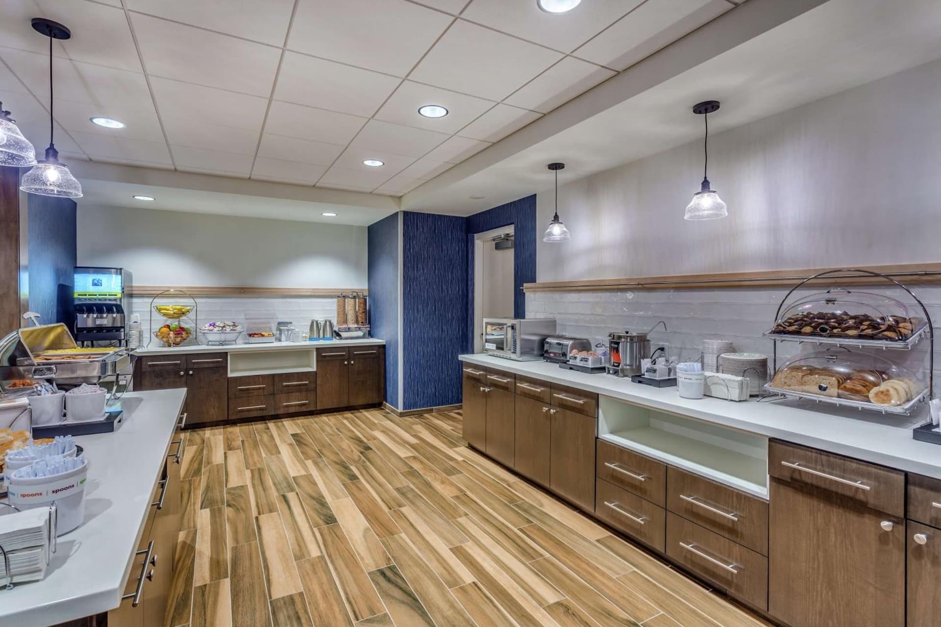 Hampton Inn & Suites Kittery-Portsmouth gallery photo in Kittery — image 19