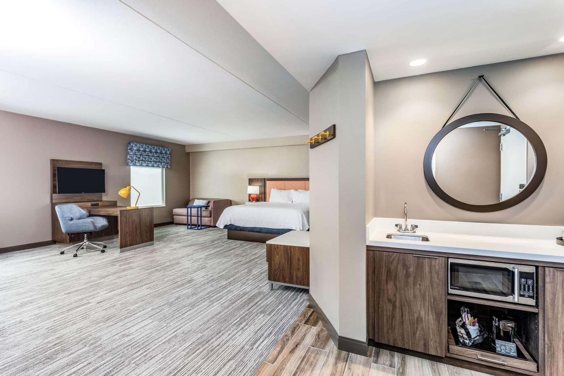 Hampton Inn & Suites Kittery-Portsmouth gallery photo in Kittery — image 15