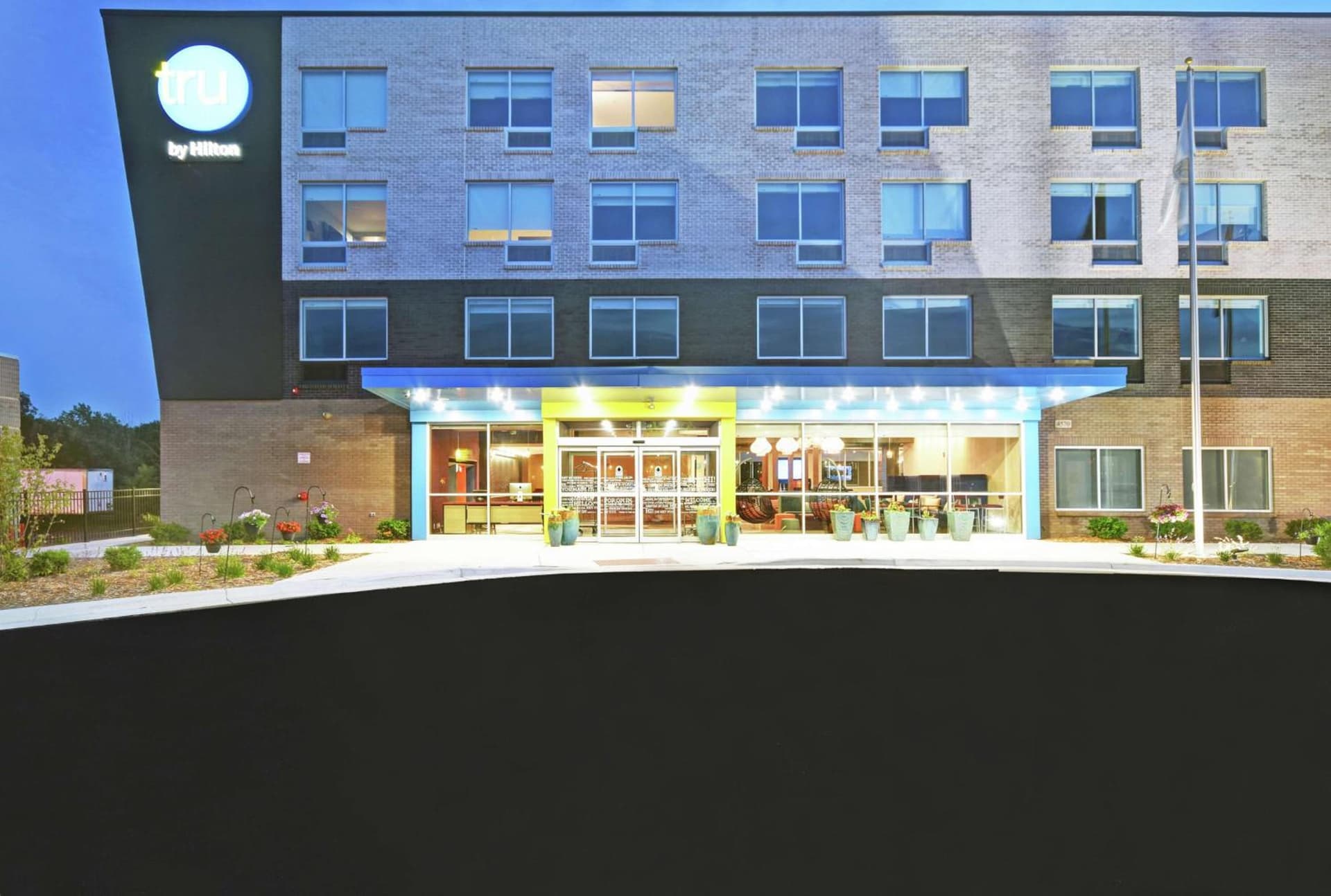 Tru By Hilton Grand Rapids Airport property views in Kentwood, MI — gallery photo 3
