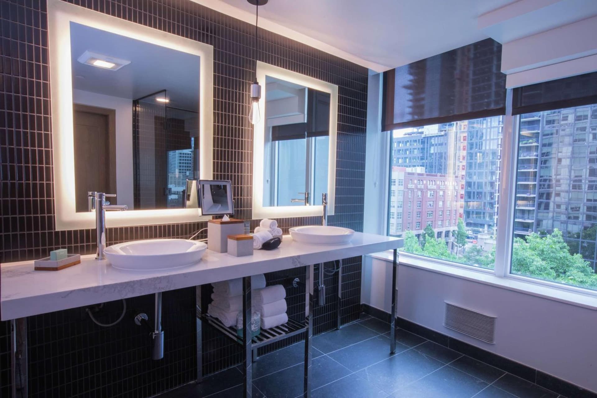 The Sound Hotel Seattle Belltown, Tapestry Collection gallery photo in Seattle, WA — image 11