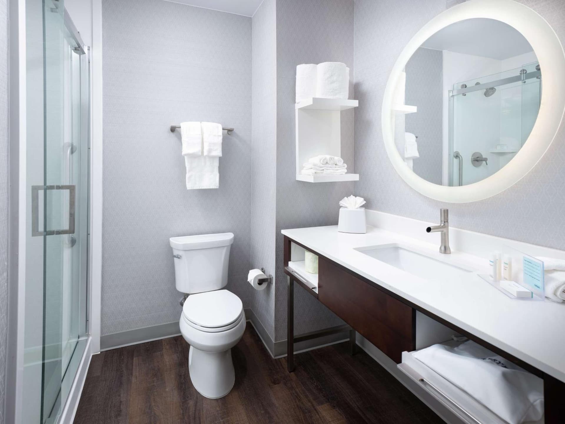 Hampton Inn & Suites Atlanta Decatur/Emory gallery photo in Decatur, GA — image 42