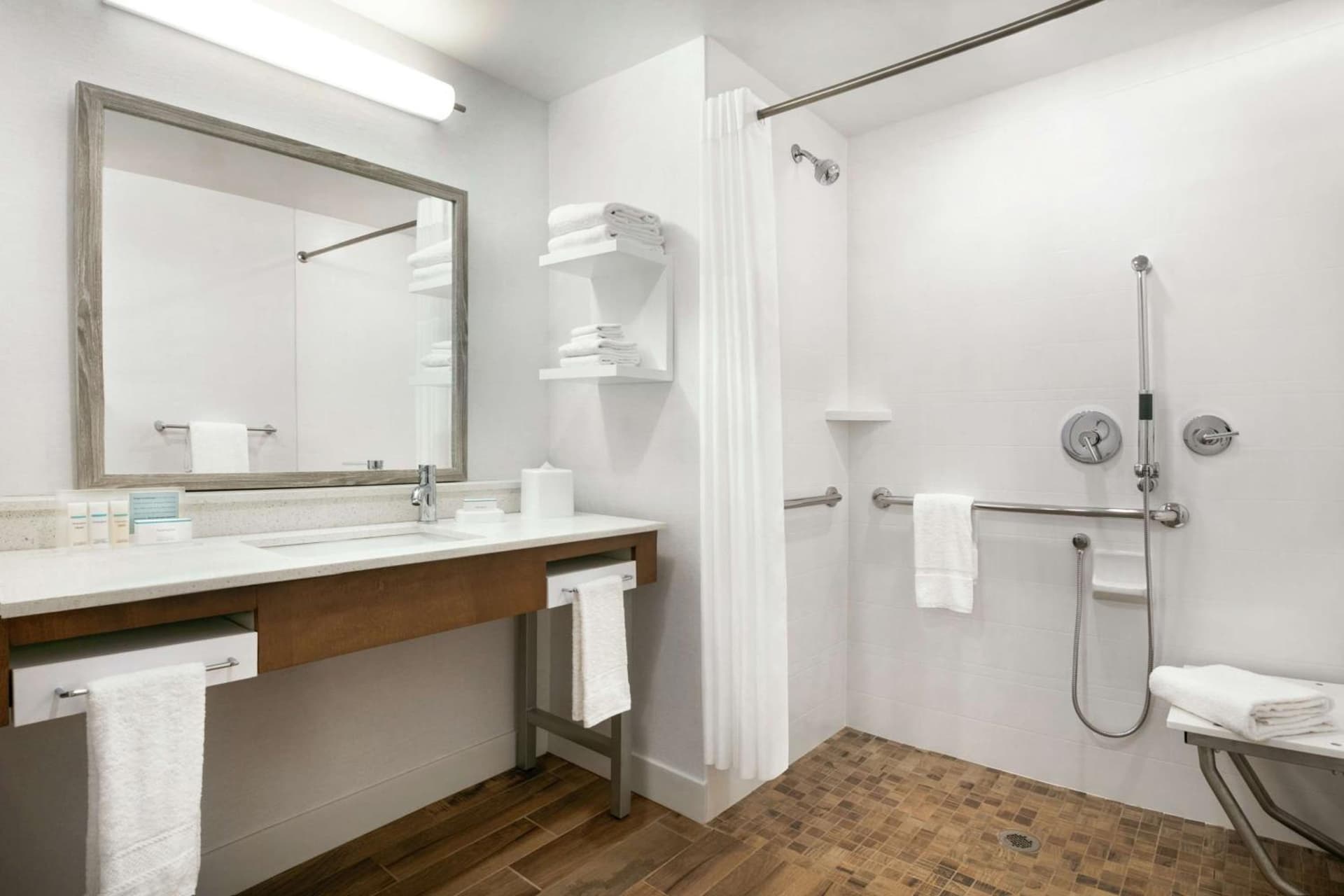 Hampton Inn And Suites By Hilton Johns Creek gallery photo in Johns Creek, GA — image 14
