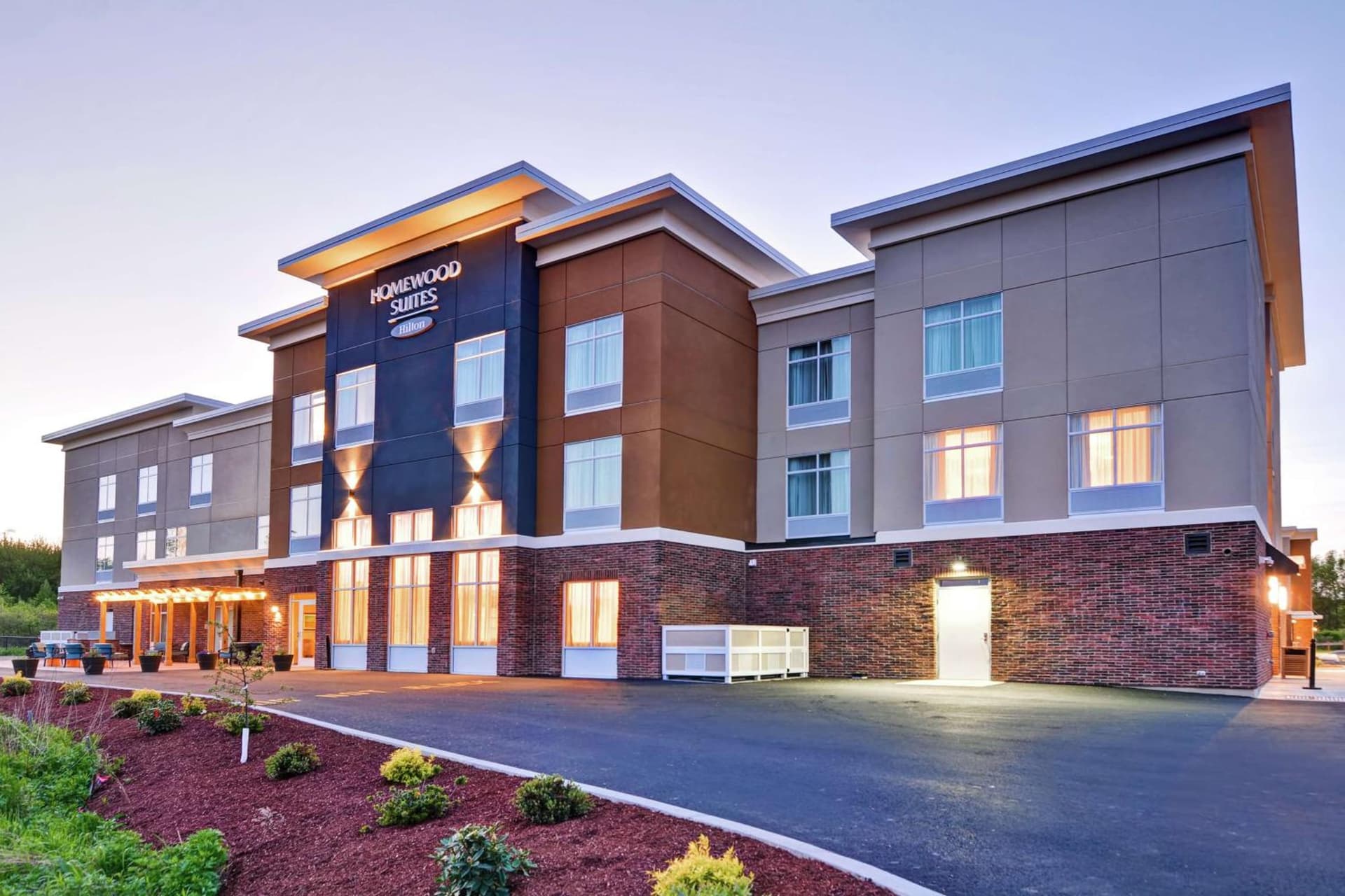 Homewood Suites By Hilton Hadley Amherst interior in Hadley — gallery photo 2