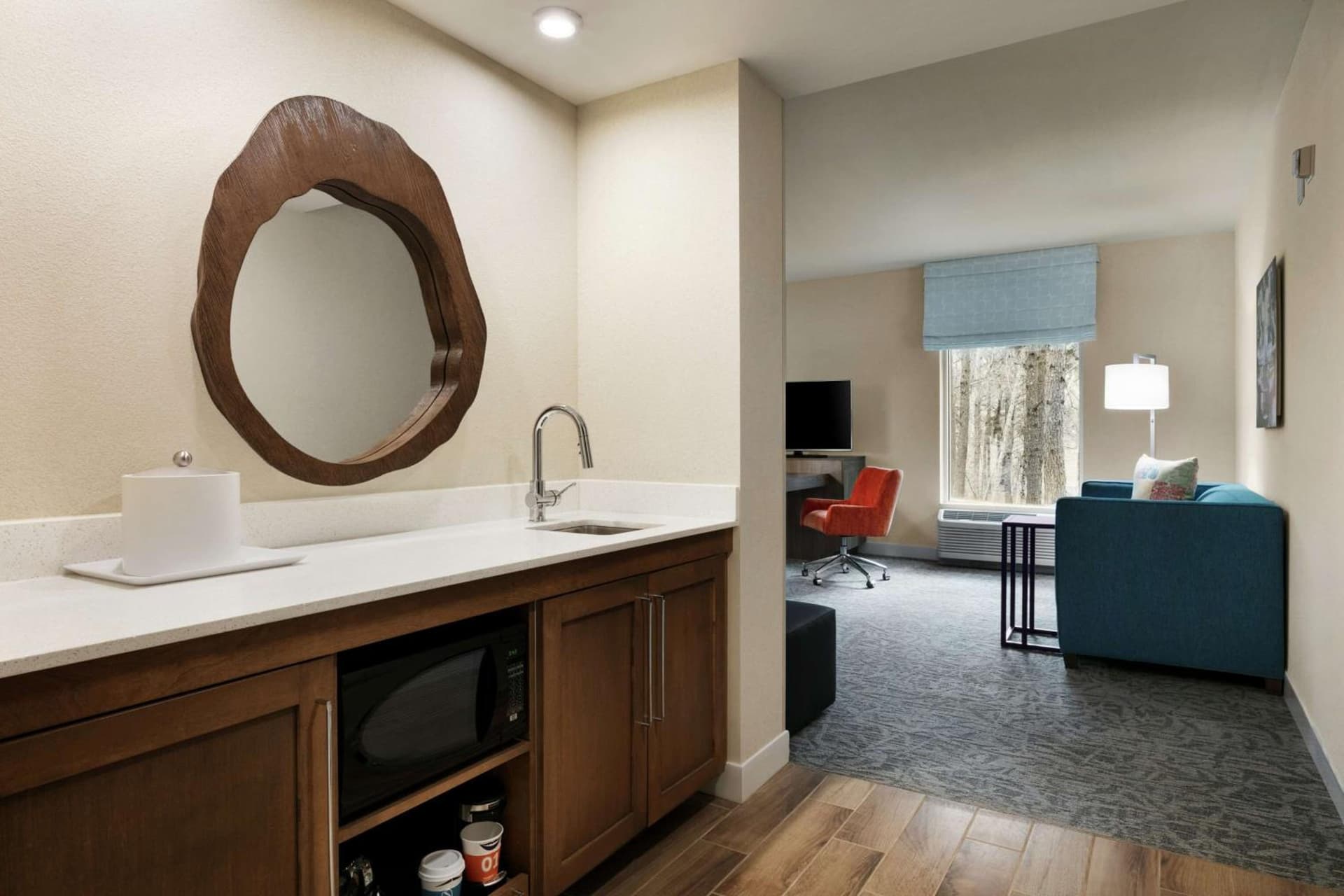 Hampton Inn And Suites By Hilton Johns Creek gallery photo in Johns Creek, GA — image 13