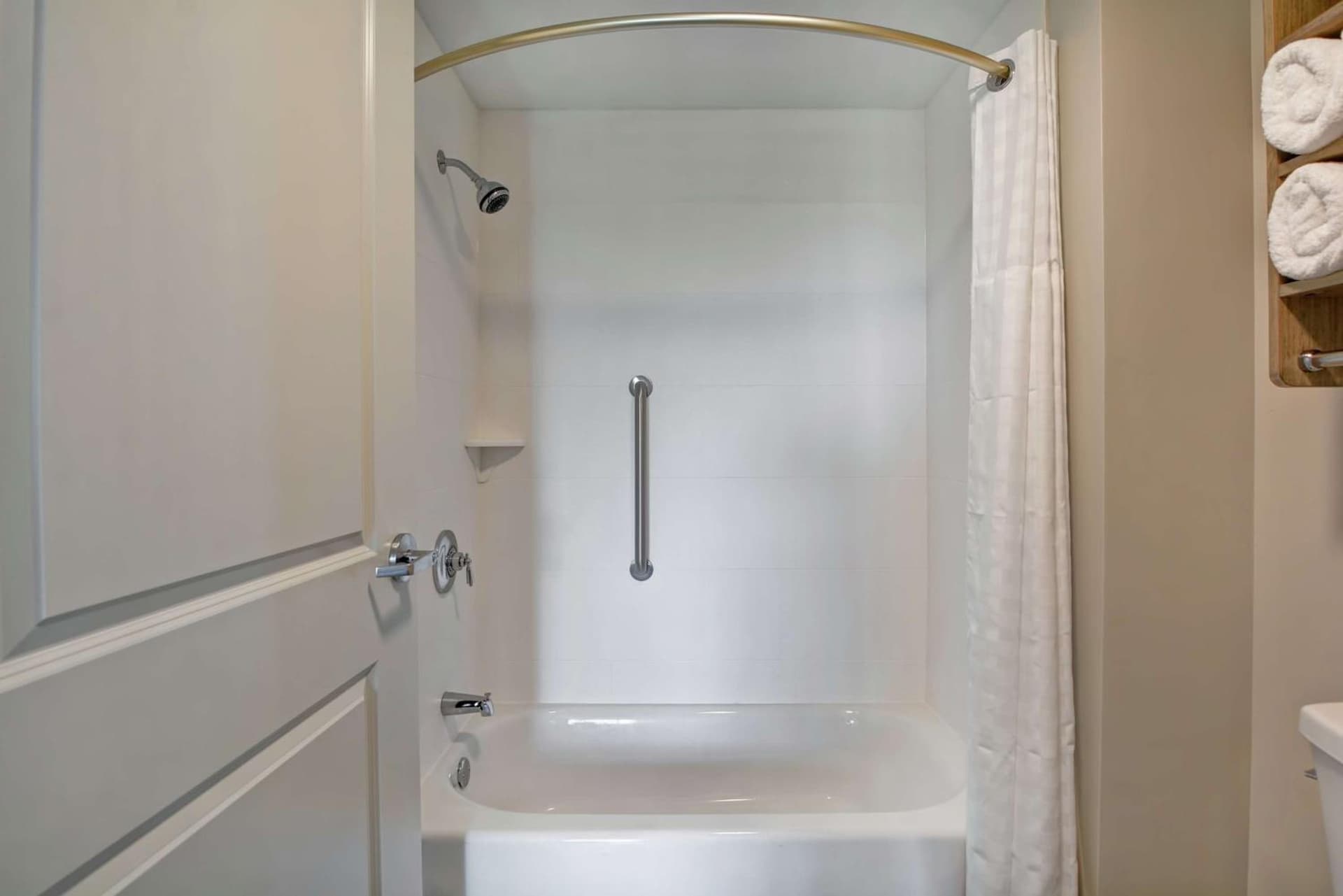 Homewood Suites By Hilton Hadley Amherst gallery photo in Hadley — image 23