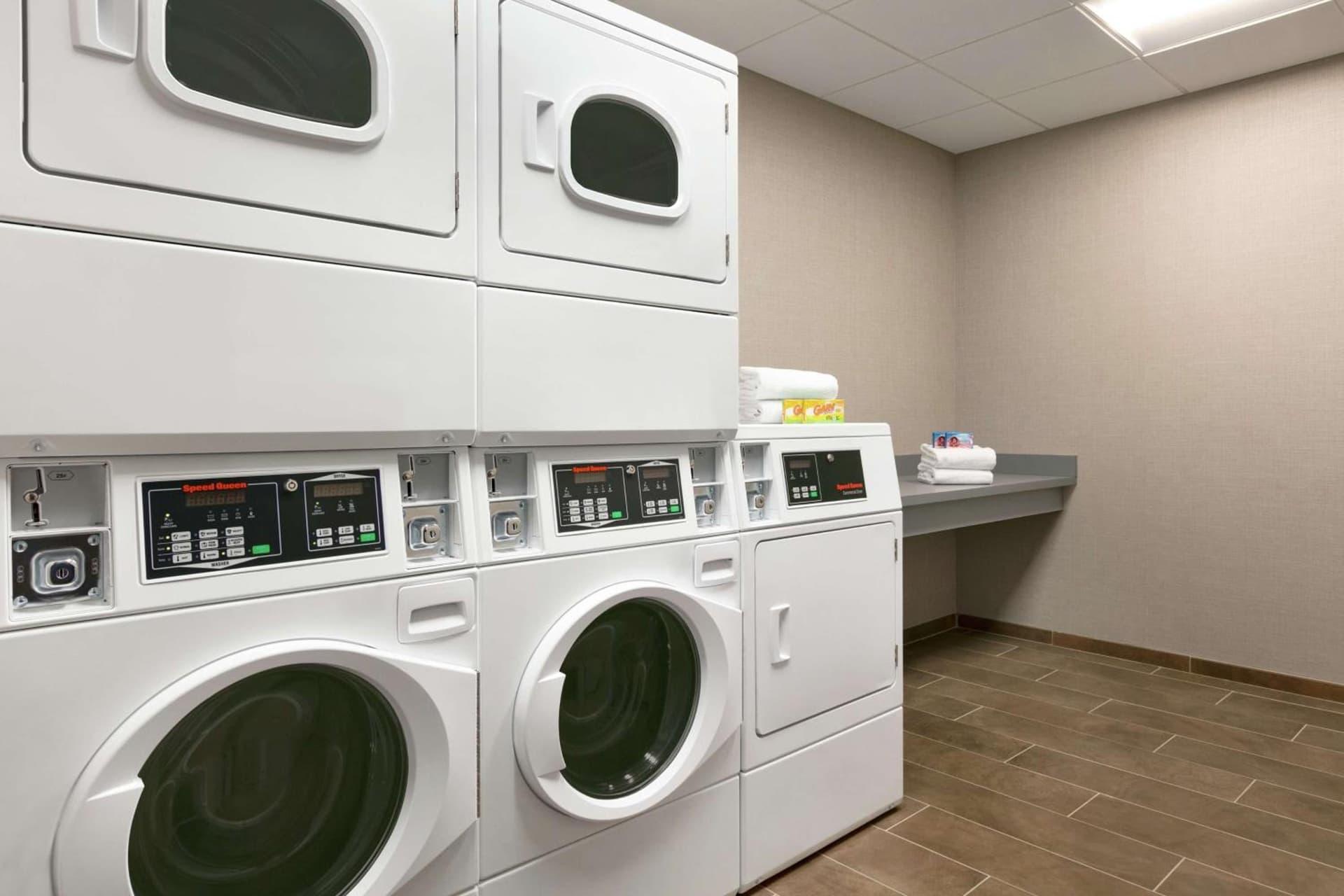 Hampton Inn And Suites By Hilton Johns Creek gallery photo in Johns Creek, GA — image 32