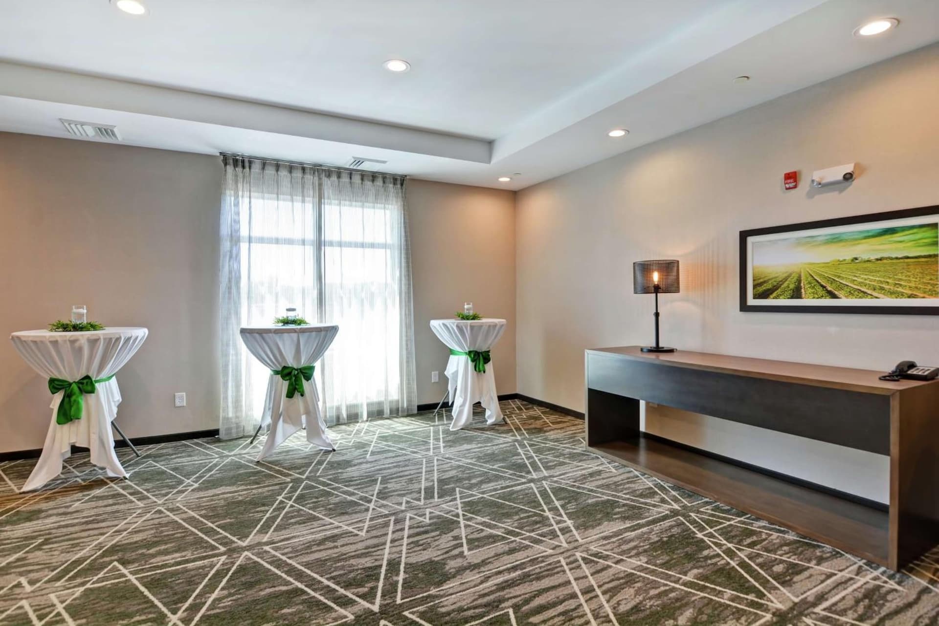 Homewood Suites By Hilton Hadley Amherst gallery photo in Hadley — image 12