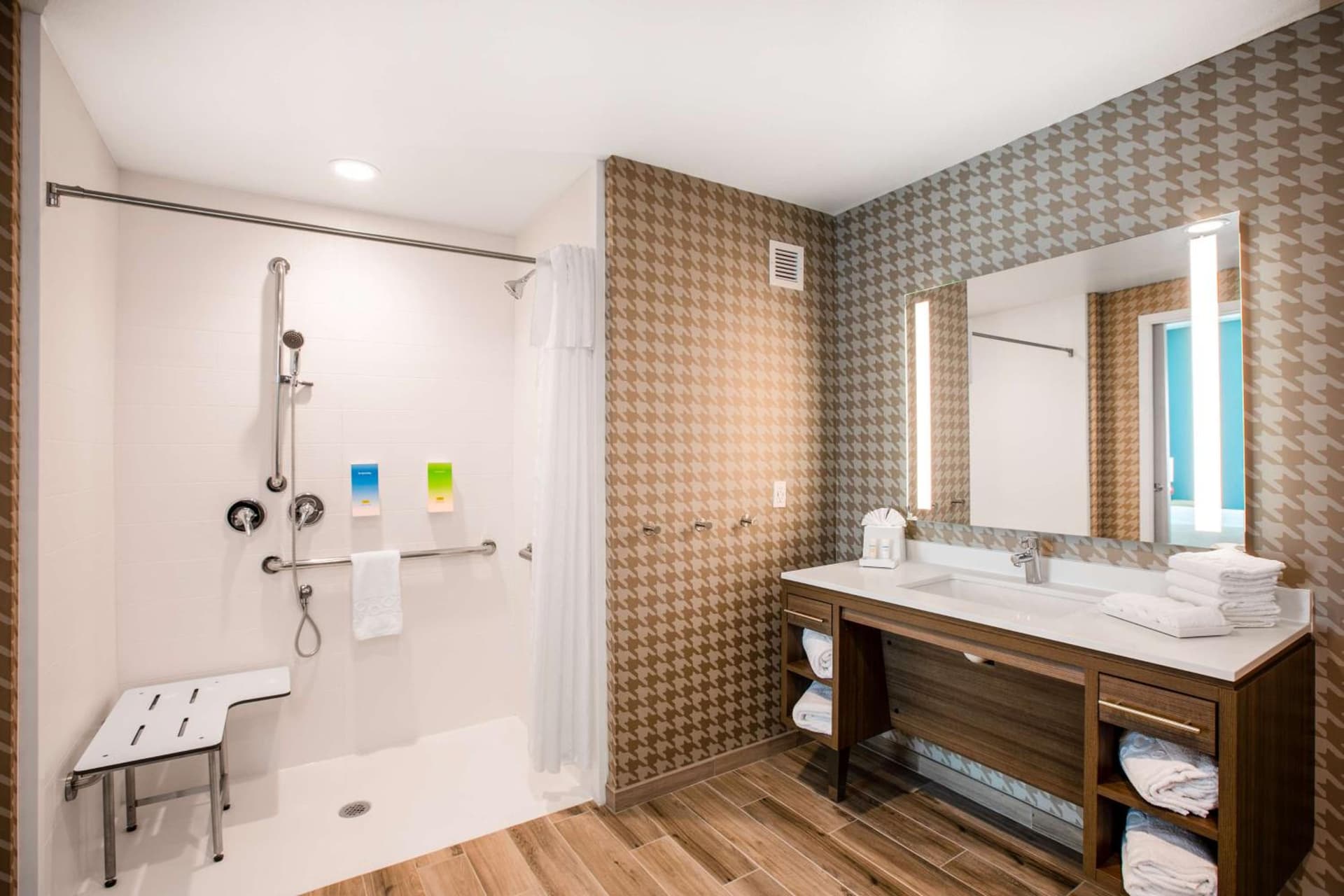 Home2 Suites By Hilton Carlsbad, Ca gallery photo in Carlsbad, CA — image 26