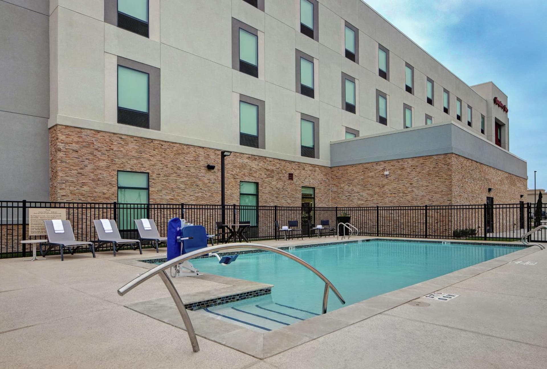 Hampton Inn Weslaco gallery photo in Weslaco, TX — image 32