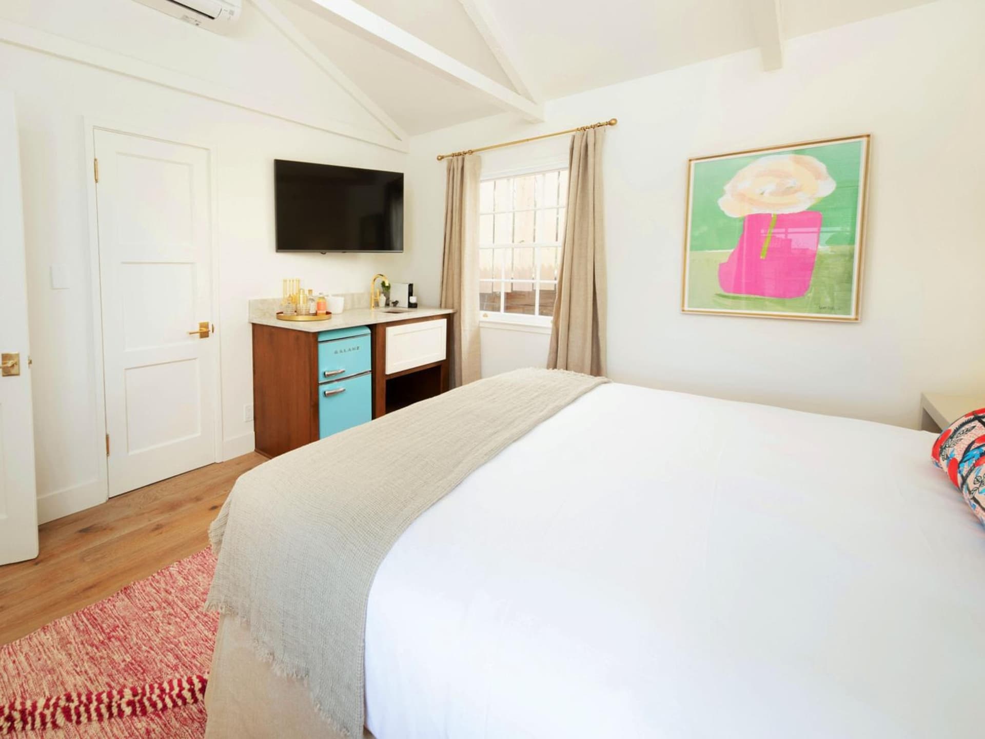 Farmhouse Paso gallery photo in Paso Robles, CA — image 17