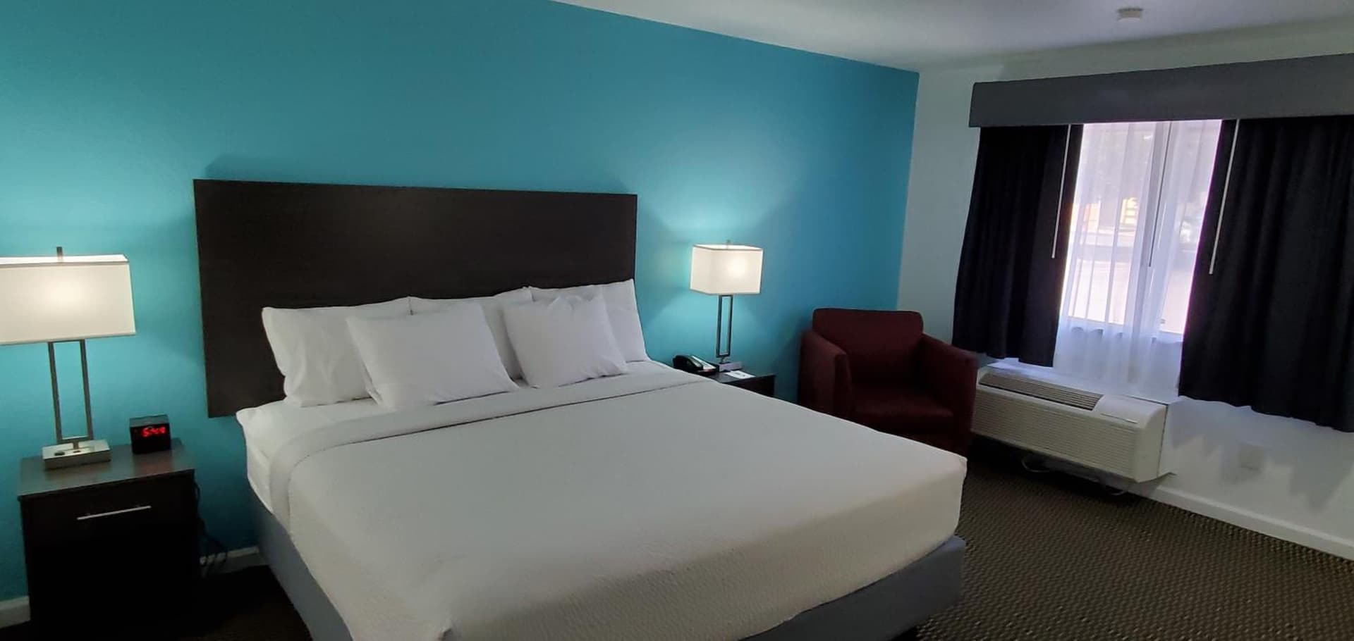 Travelodge by Wyndham Livonia Canton Novi Detroit Area gallery photo in Livonia, MI — image 10