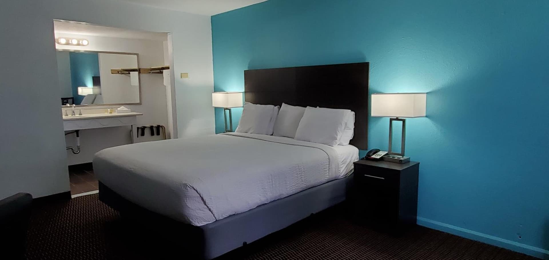 Travelodge by Wyndham Livonia Canton Novi Detroit Area gallery photo in Livonia, MI — image 21