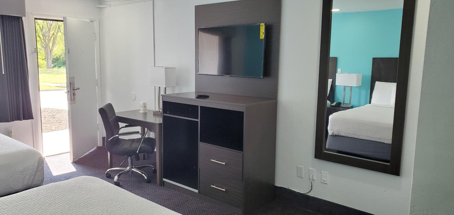 Travelodge by Wyndham Livonia Canton Novi Detroit Area gallery photo in Livonia, MI — image 23