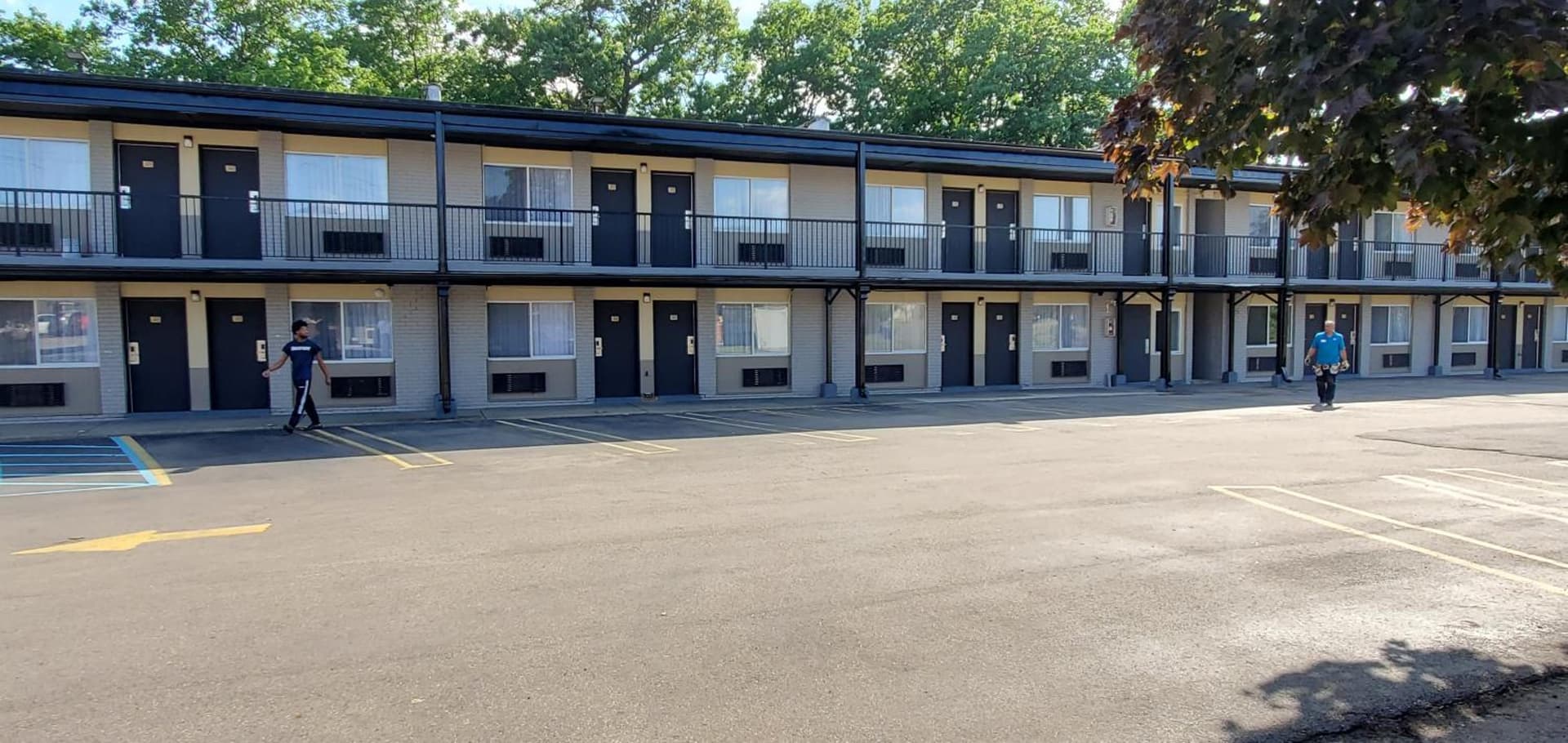 Travelodge by Wyndham Livonia Canton Novi Detroit Area gallery photo in Livonia, MI — image 26