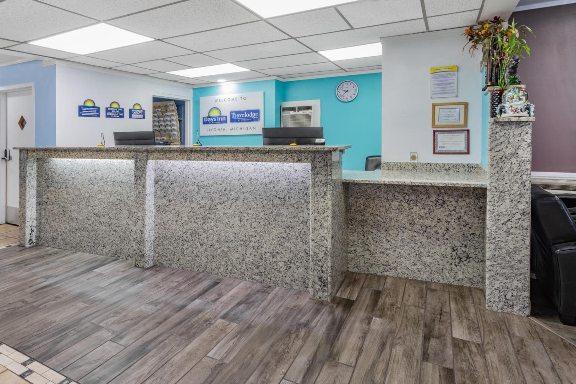 Travelodge by Wyndham Livonia Canton Novi Detroit Area gallery photo in Livonia, MI — image 29