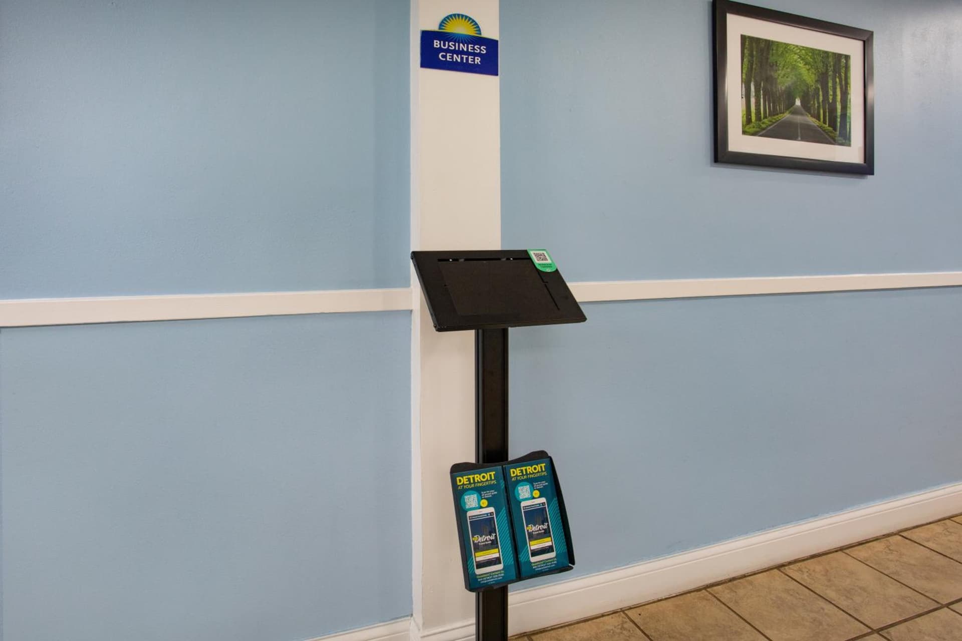 Travelodge by Wyndham Livonia Canton Novi Detroit Area gallery photo in Livonia, MI — image 32