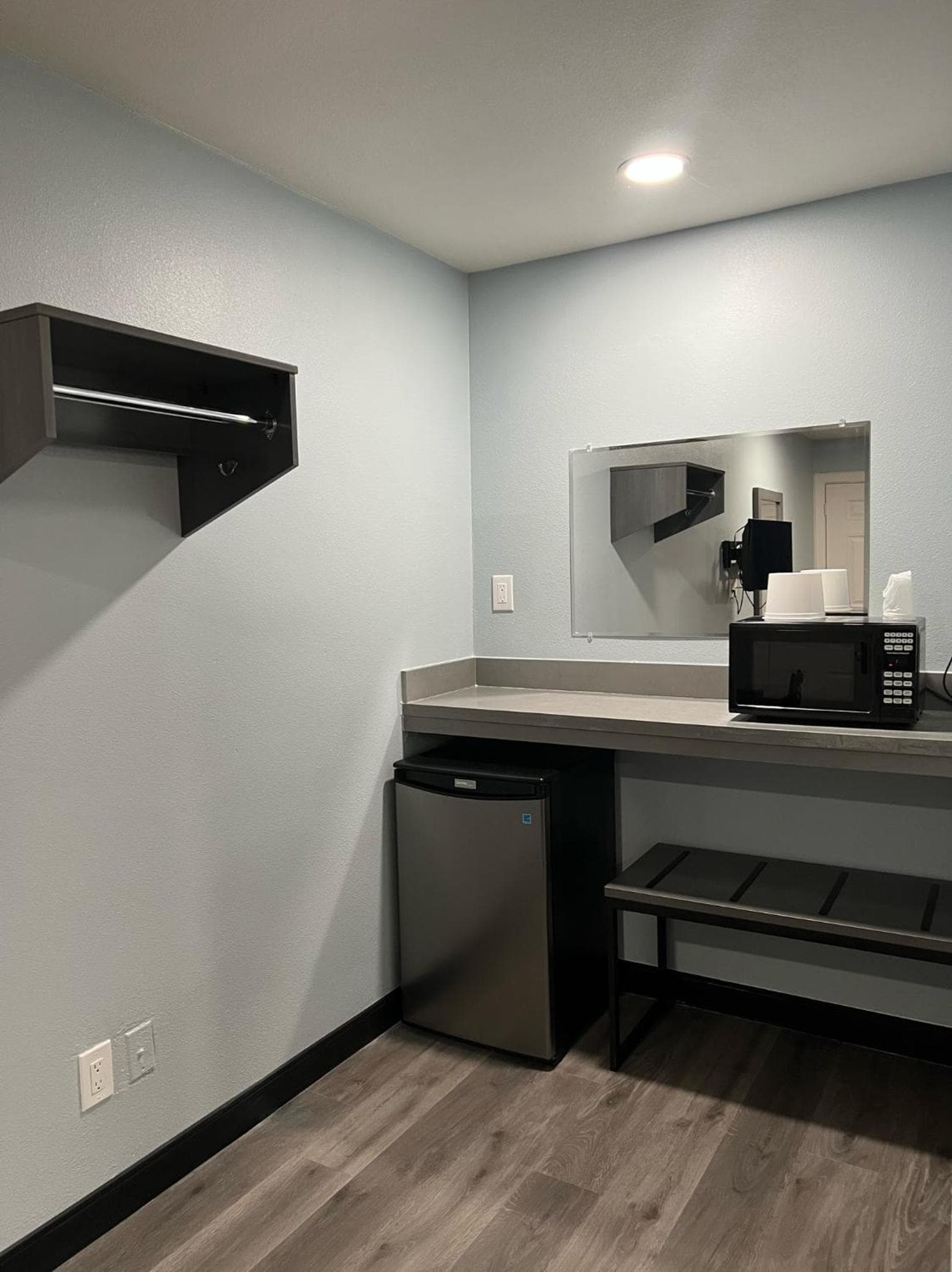Travel Inn Gilroy property views in Gilroy, CA — gallery photo 3