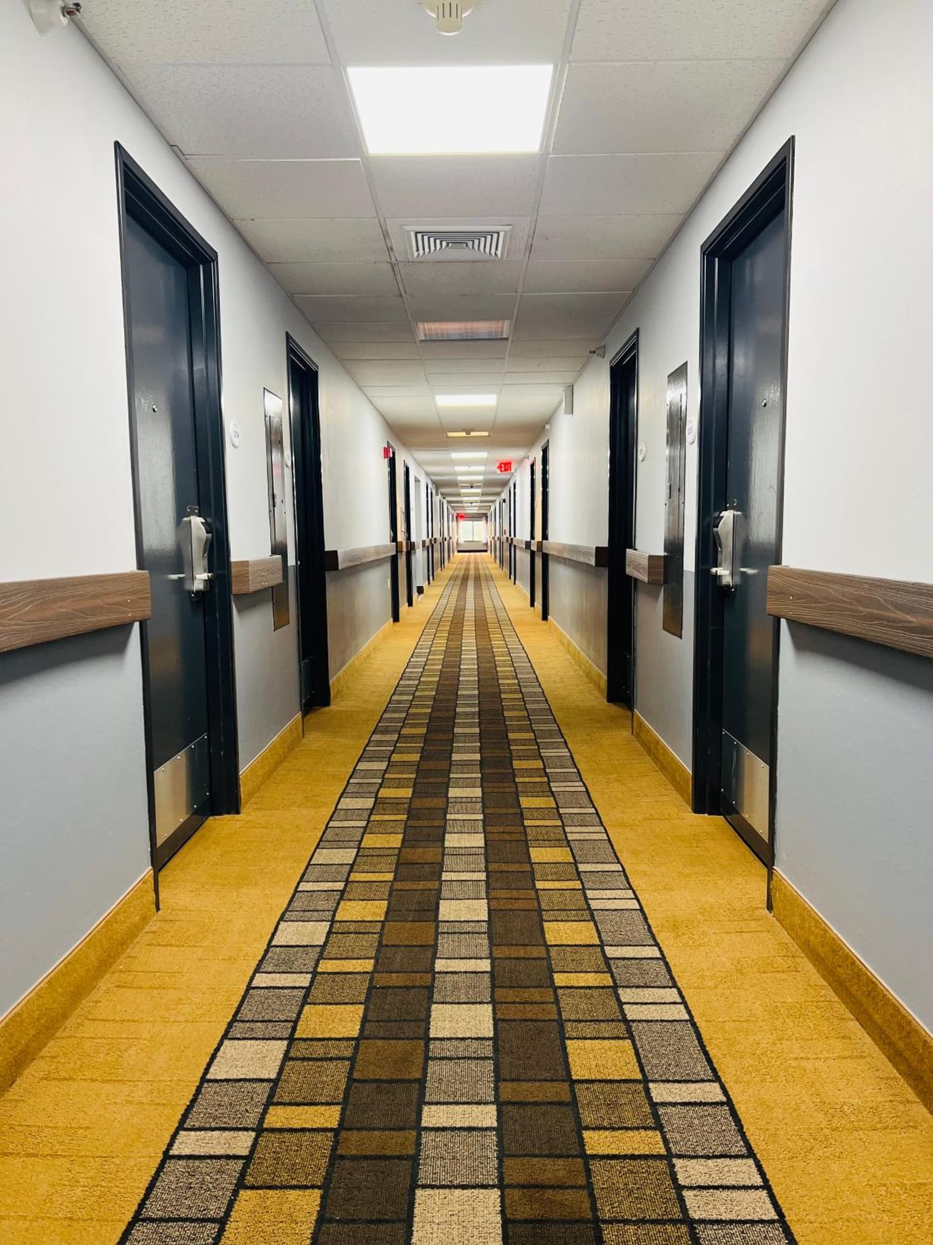 Baymont by Wyndham La Crosse/Onalaska interior in Onalaska, WI — gallery photo 2