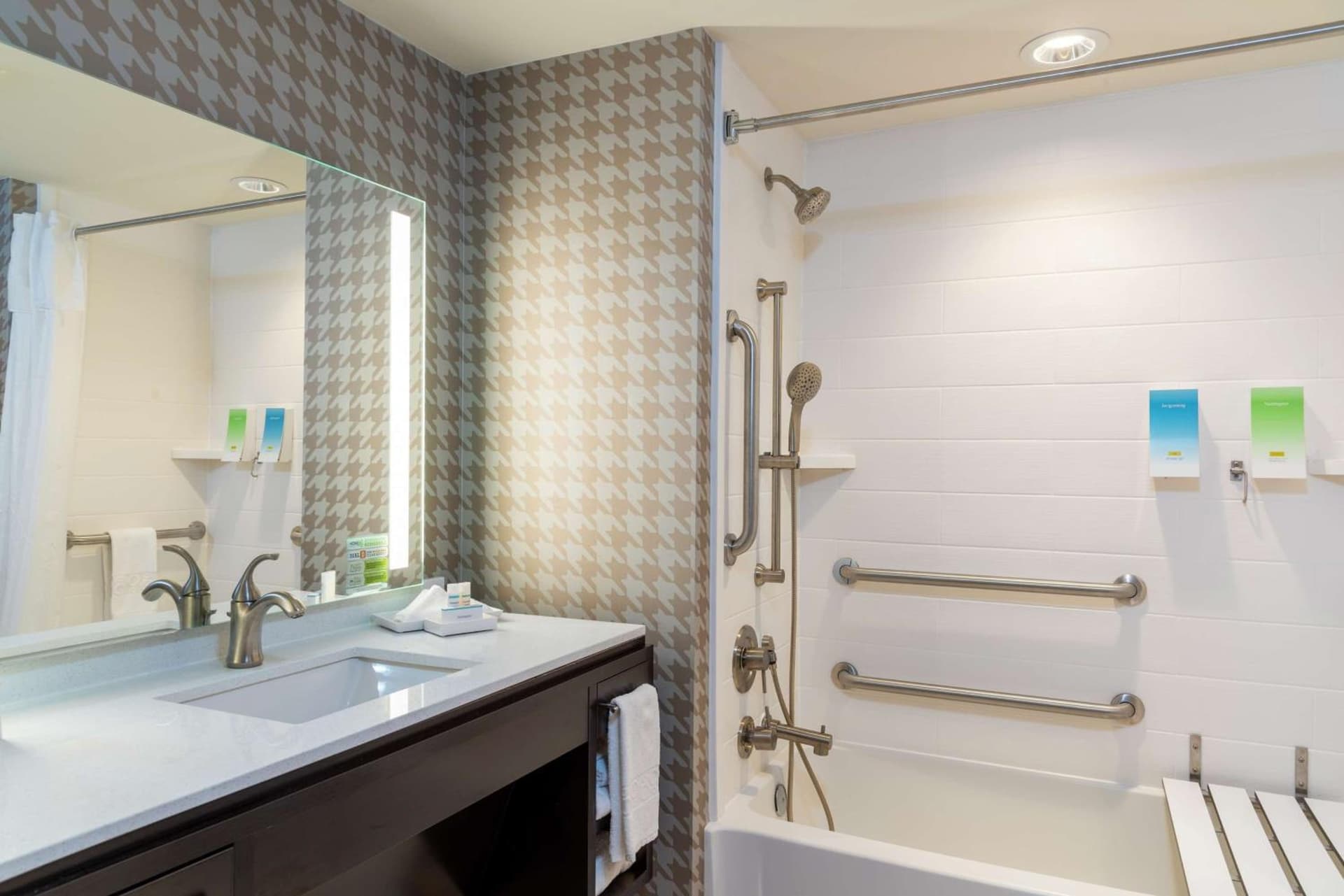 Home2 Suites By Hilton Appleton, Wi gallery photo in Appleton, WI — image 12