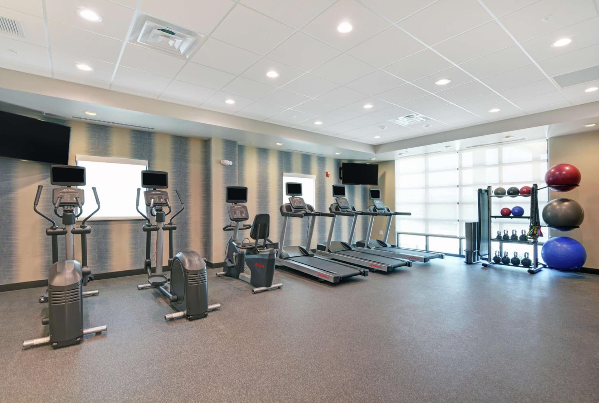Home2 Suites By Hilton Bettendorf Quad Cities gallery photo in Bettendorf, IA — image 23