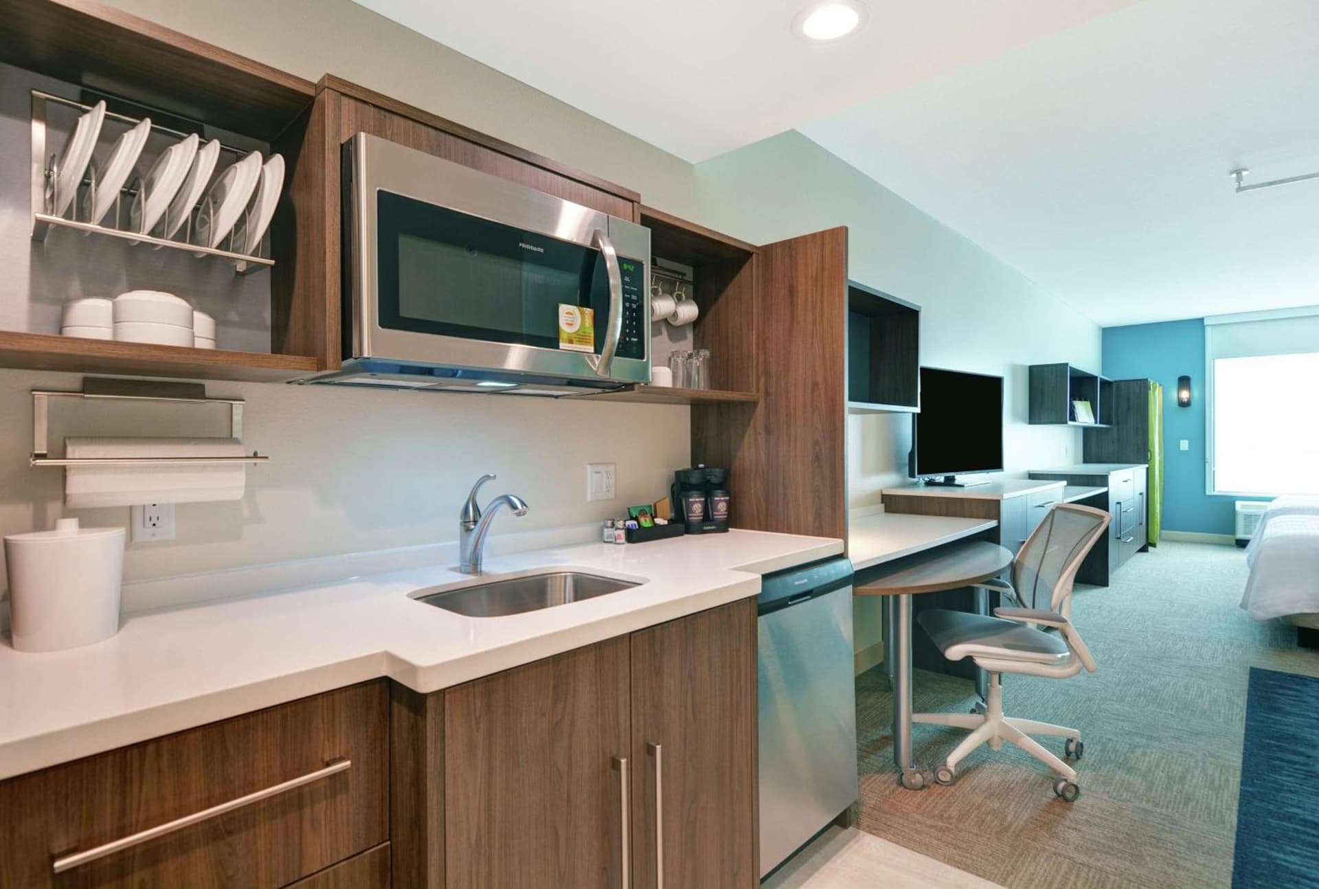 Home2 Suites By Hilton Bettendorf Quad Cities gallery photo in Bettendorf, IA — image 12