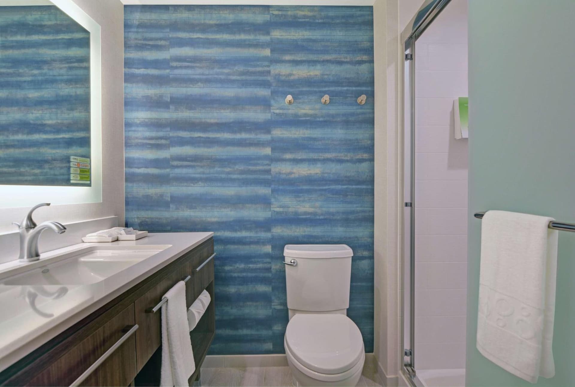 Home2 Suites By Hilton Bettendorf Quad Cities gallery photo in Bettendorf, IA — image 5