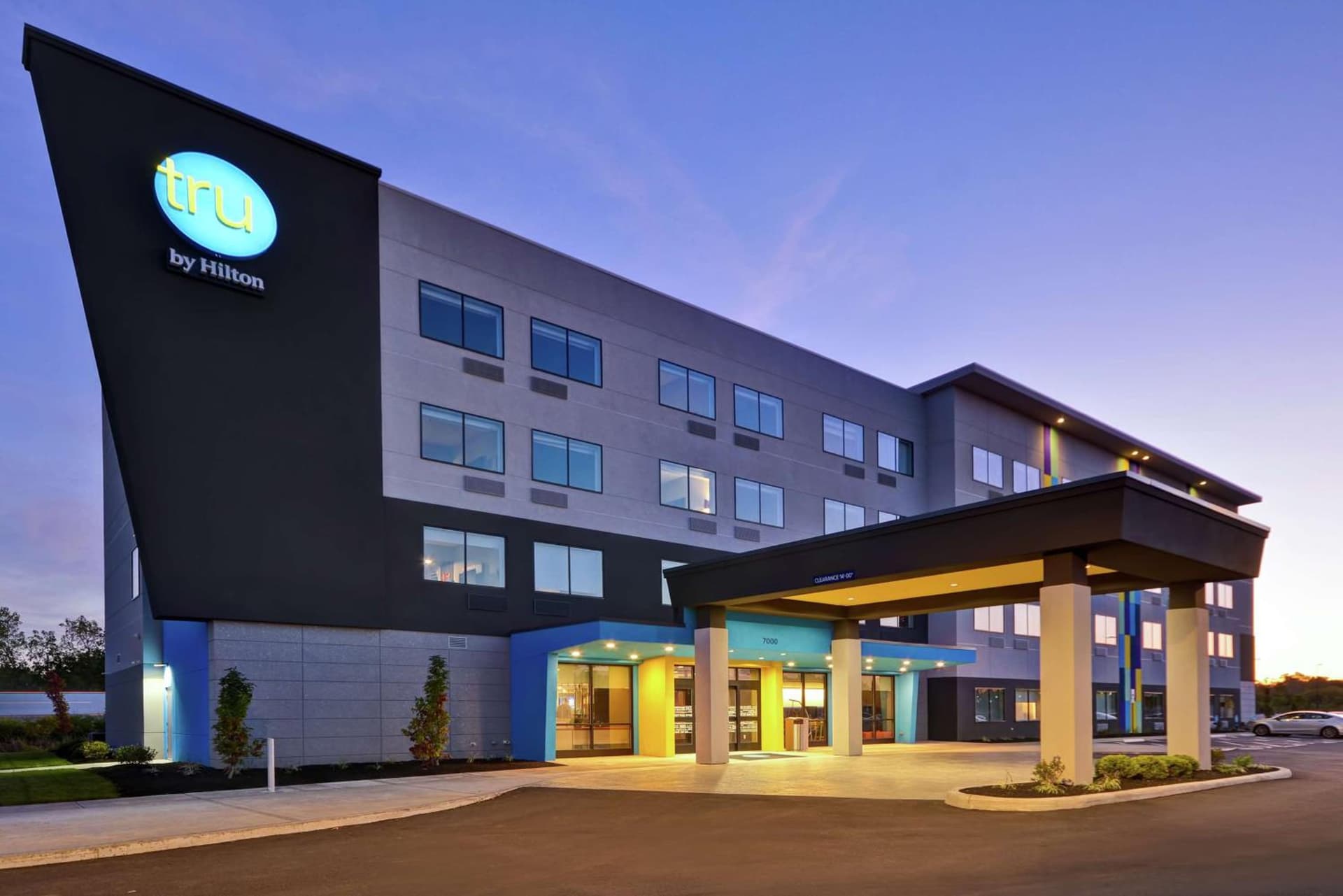 Tru By Hilton Huber Heights Dayton interior in Huber Heights, OH — gallery photo 2