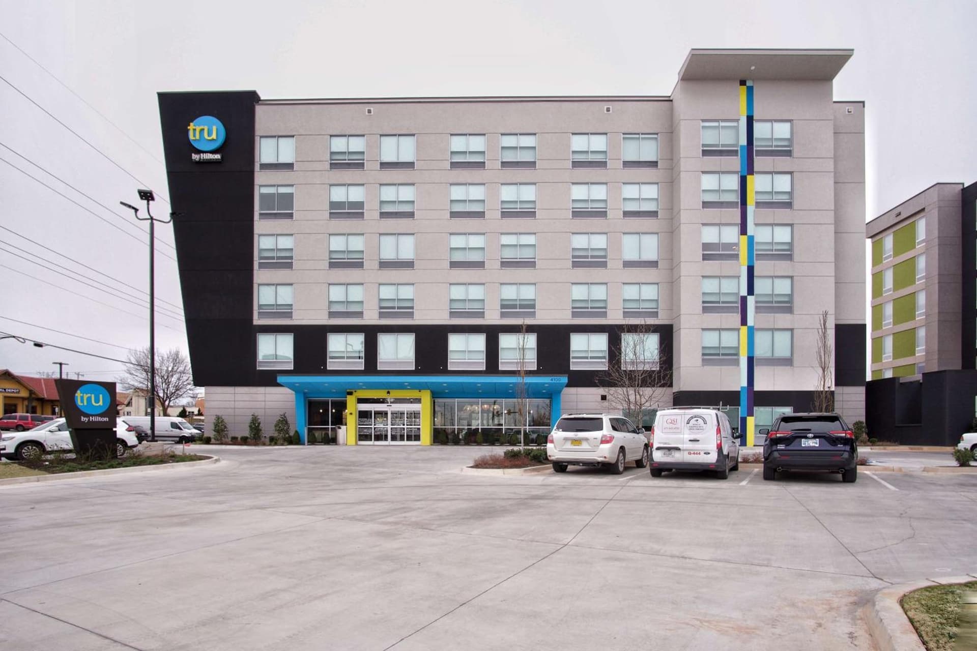 Tru By Hilton Oklahoma City Nw Expressway featured exterior or lobby in Oklahoma City, OK — similar hotel