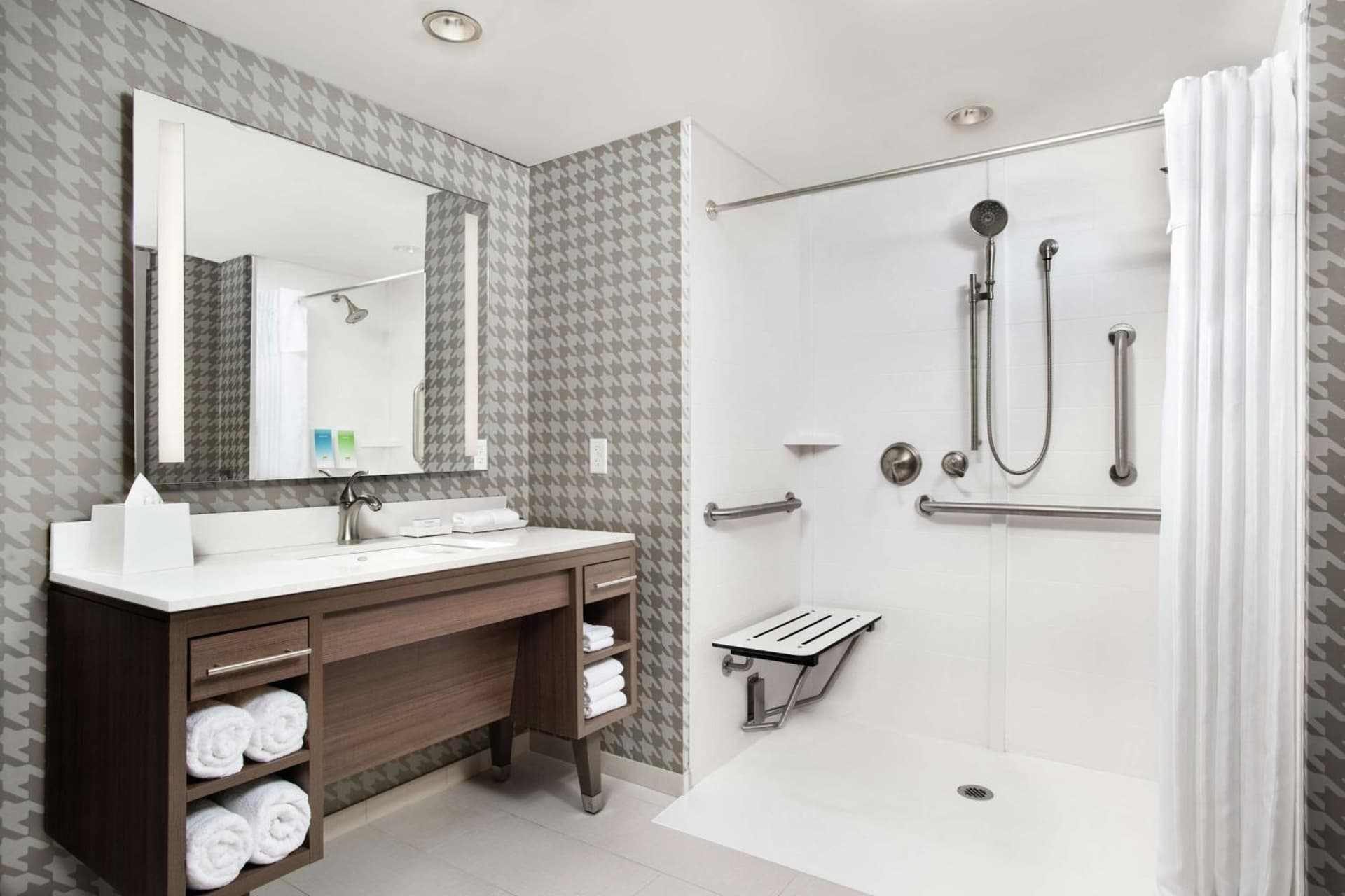 Home2 Suites by Hilton Long Island Brookhaven gallery photo in Yaphank, NY — image 33