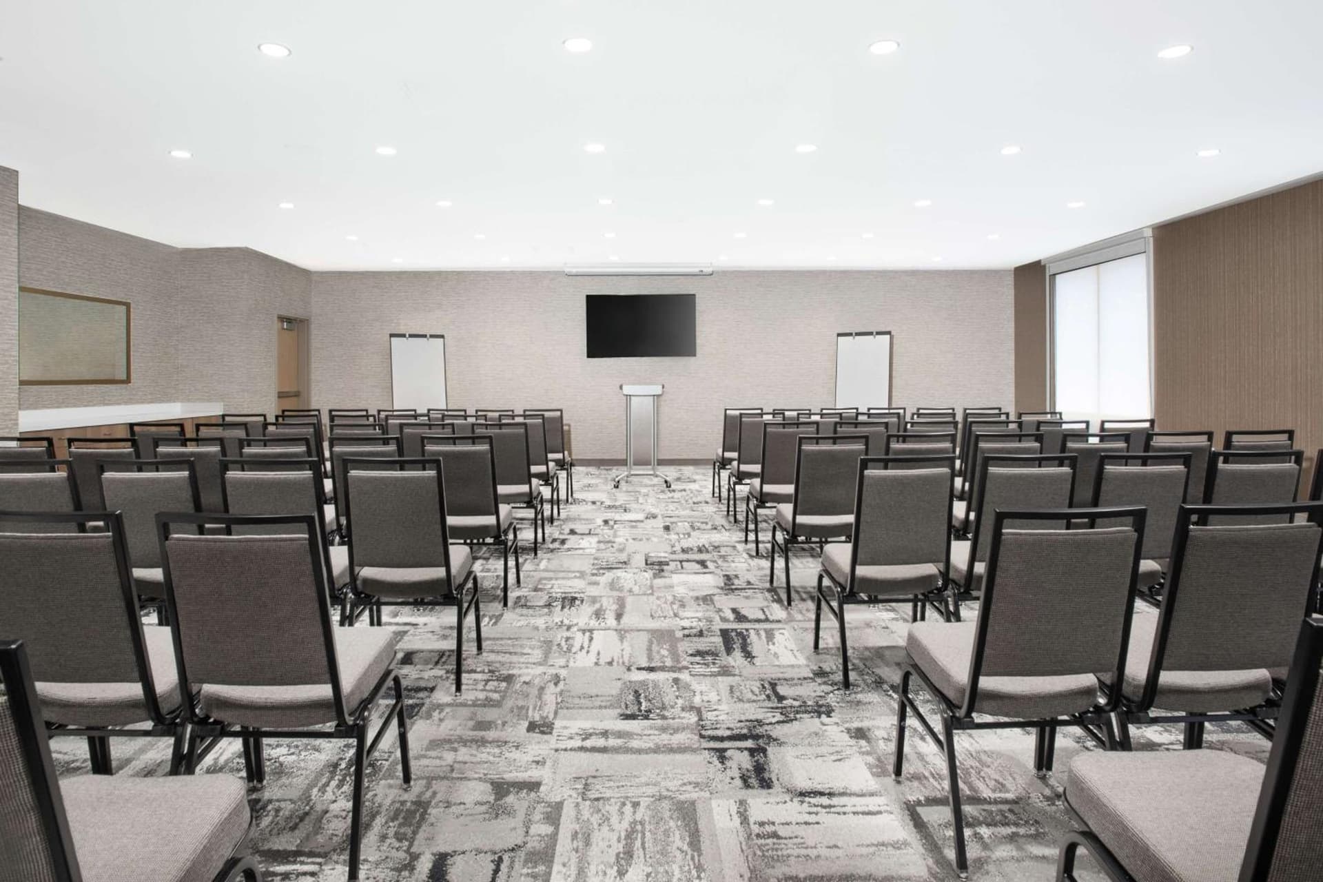 Home2 Suites by Hilton Long Island Brookhaven gallery photo in Yaphank, NY — image 34