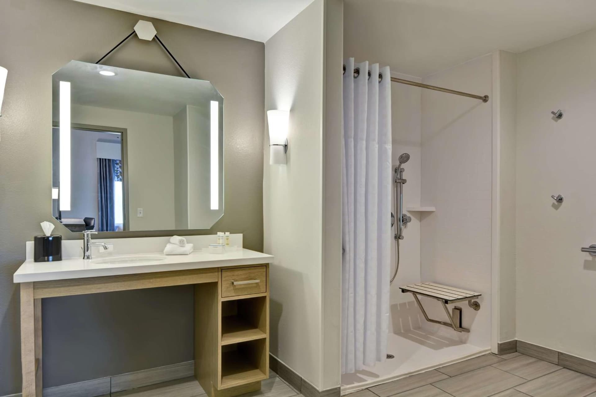 Homewood Suites By Hilton Lynchburg gallery photo in Lynchburg, VA — image 17