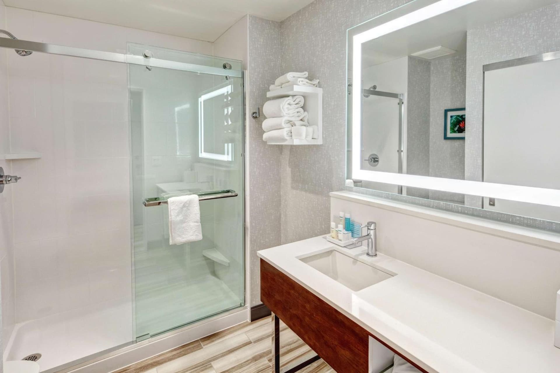 Hampton by Hilton Encinitas-Cardiff Encinitas, CA near Del Mar gallery photo in Encinitas, CA — image 24