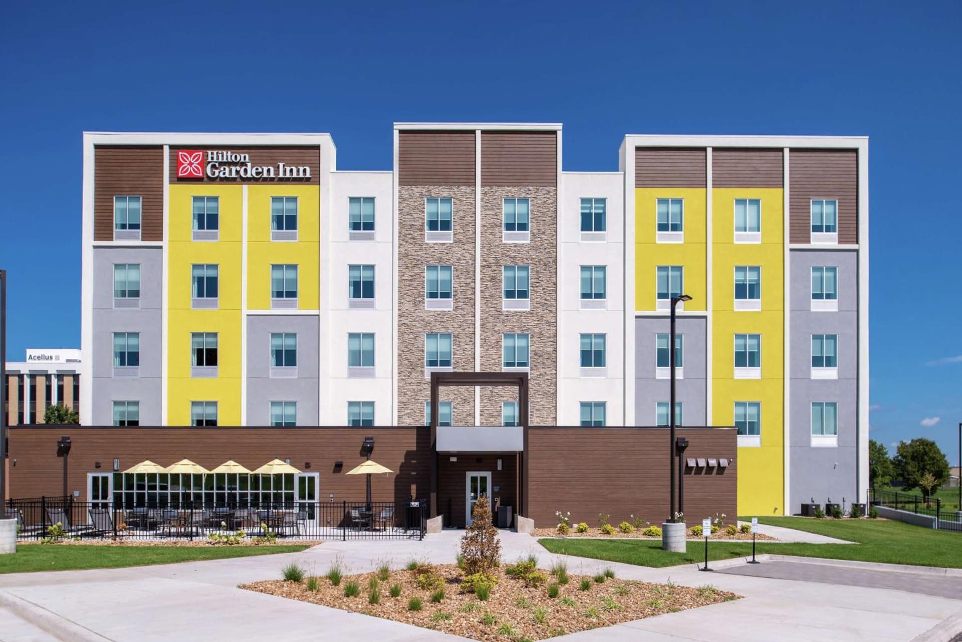 Hilton Garden Inn Kansas City Airport Mo featured exterior or lobby in Kansas City, KS — similar hotel