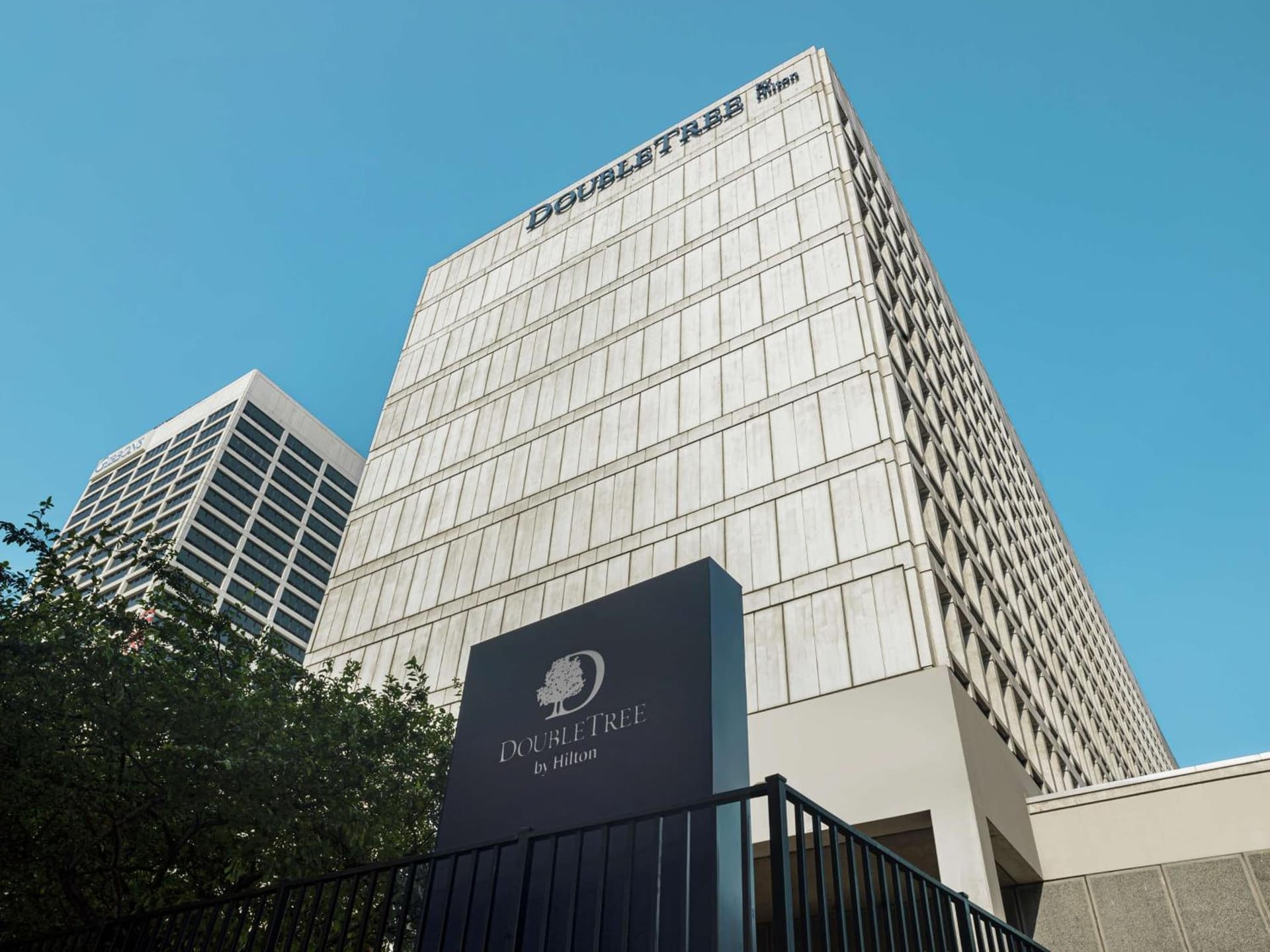 DoubleTree by Hilton Newark Penn Station gallery photo in Newark, NJ — image 15