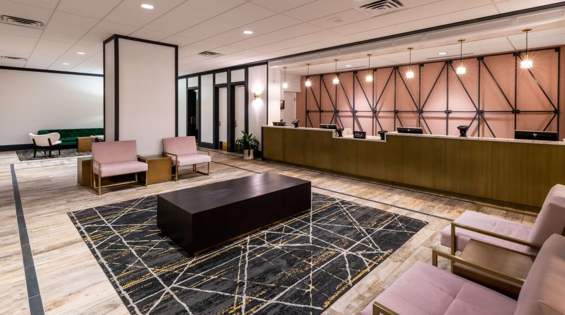 DoubleTree by Hilton Newark Penn Station gallery photo in Newark, NJ — image 22