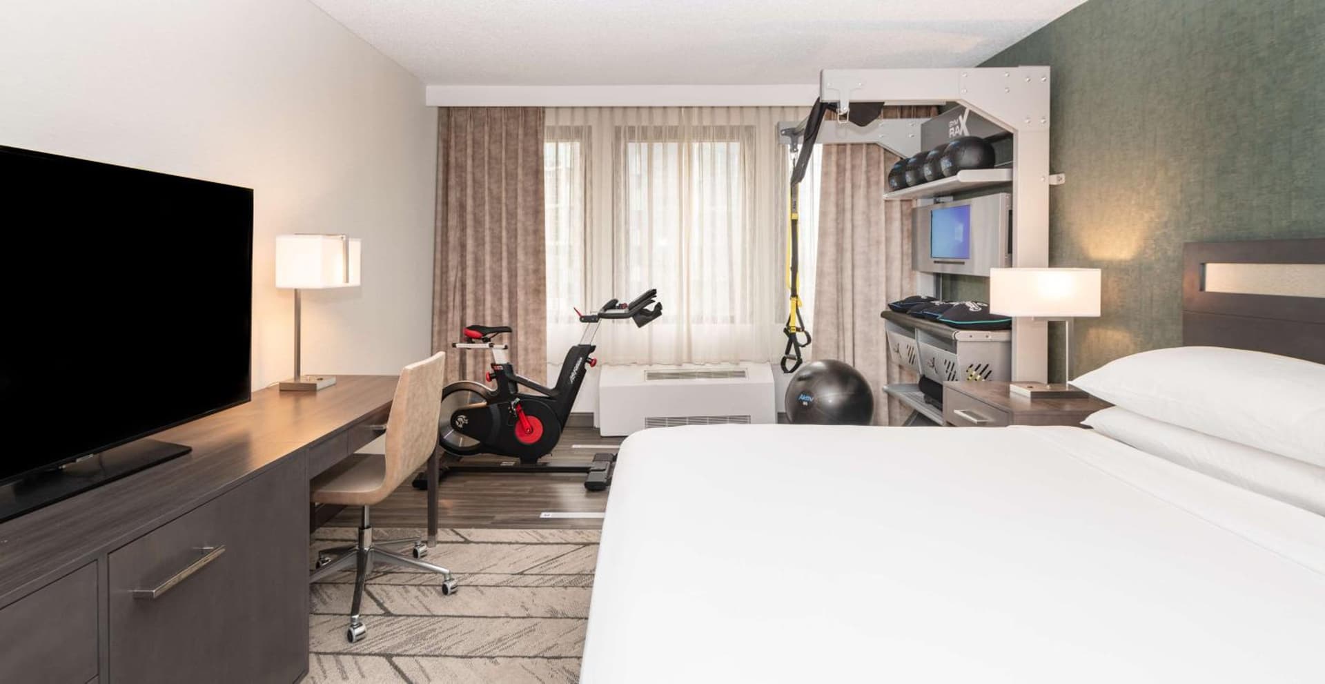 DoubleTree by Hilton Newark Penn Station gallery photo in Newark, NJ — image 8