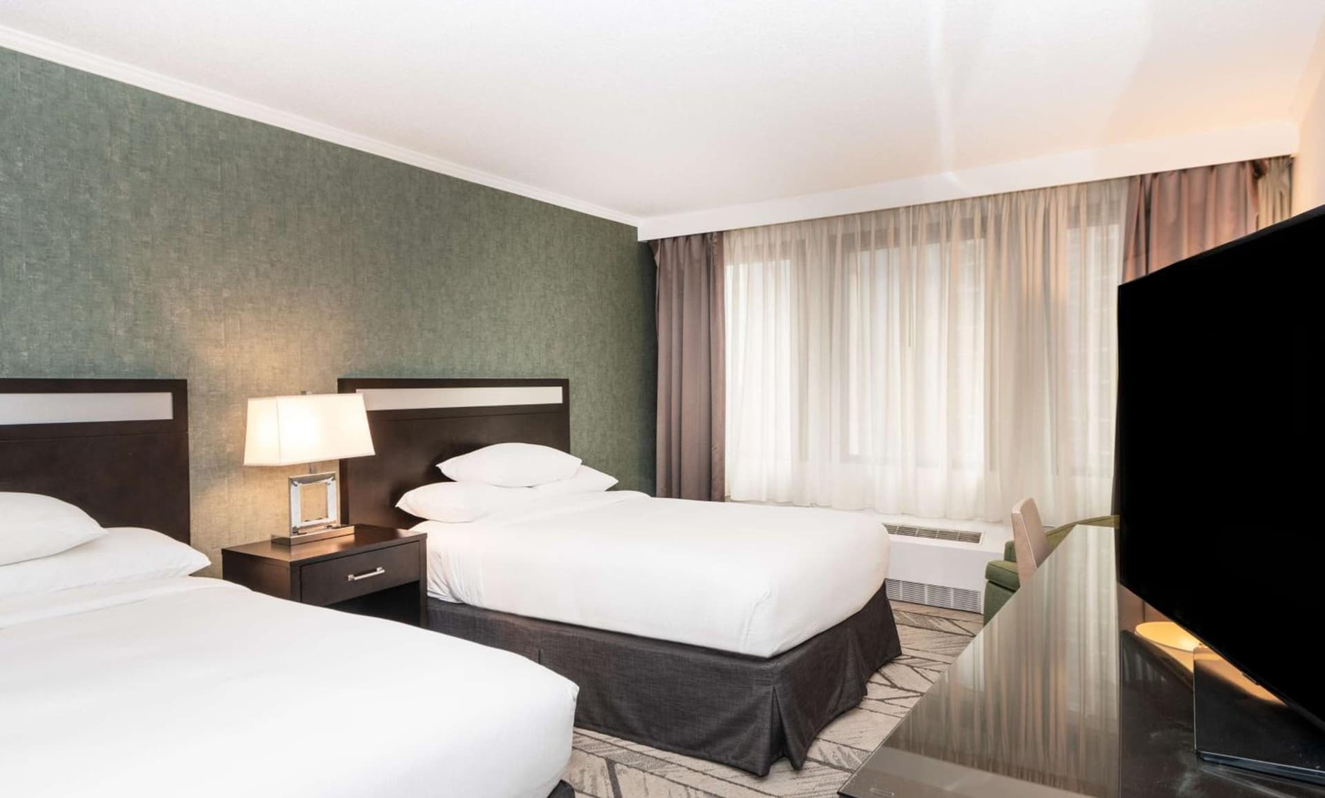 DoubleTree by Hilton Newark Penn Station gallery photo in Newark, NJ — image 6