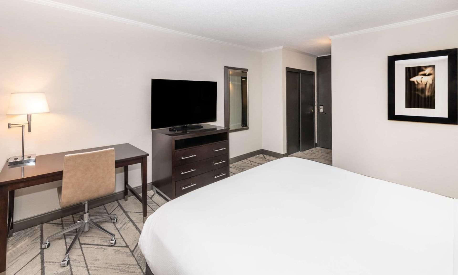DoubleTree by Hilton Newark Penn Station gallery photo in Newark, NJ — image 19