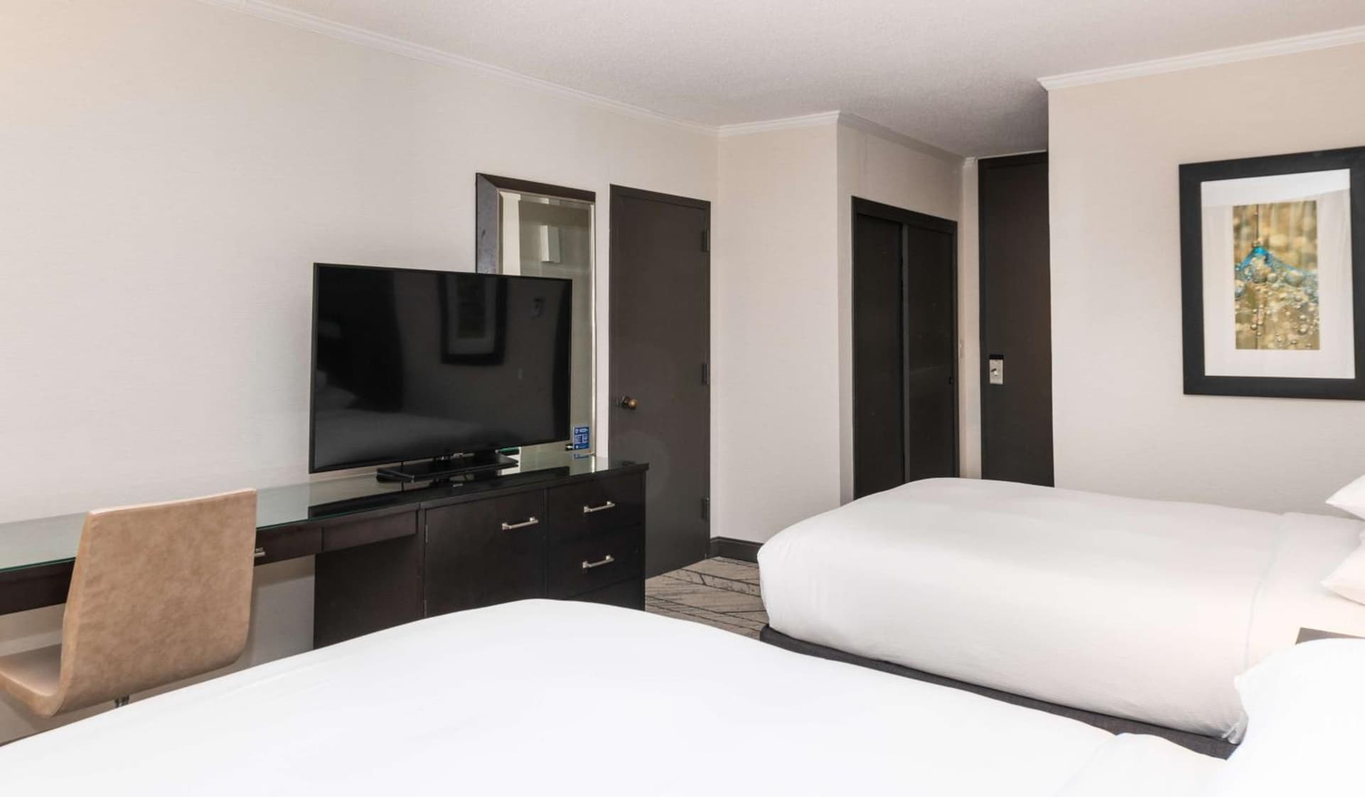 DoubleTree by Hilton Newark Penn Station gallery photo in Newark, NJ — image 28