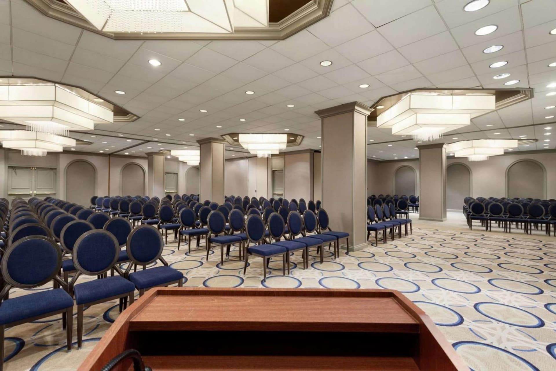DoubleTree by Hilton Newark Penn Station gallery photo in Newark, NJ — image 46