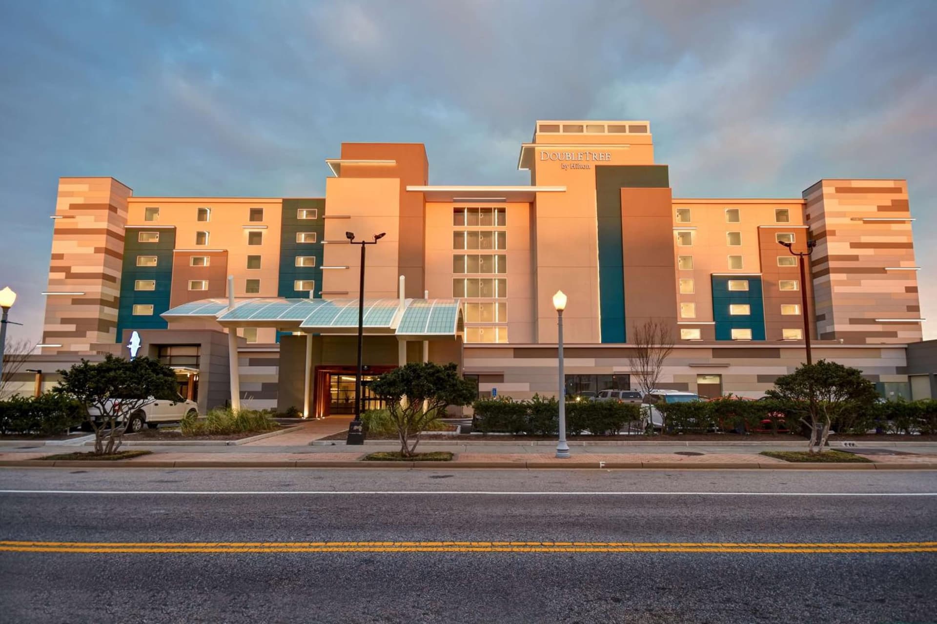 DoubleTree by Hilton Oceanfront Virginia Beach gallery photo in Virginia Beach, VA — image 27