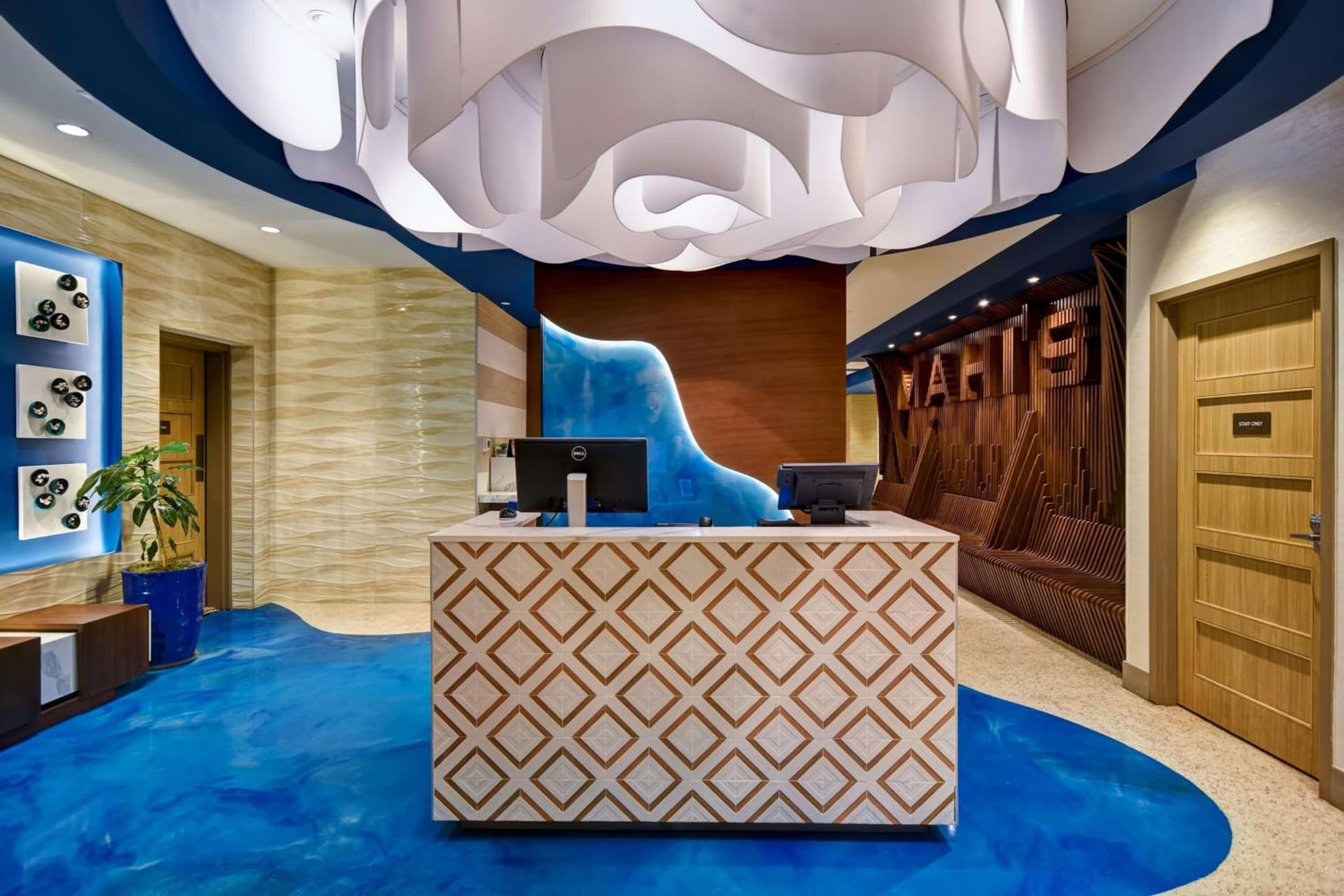 DoubleTree by Hilton Oceanfront Virginia Beach gallery photo in Virginia Beach, VA — image 6