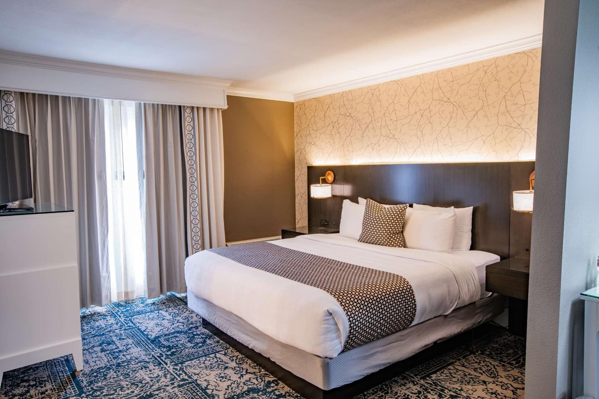 The Burgundy Hotel, Tapestry Collection by Hilton gallery photo in Little Rock, AR — image 45