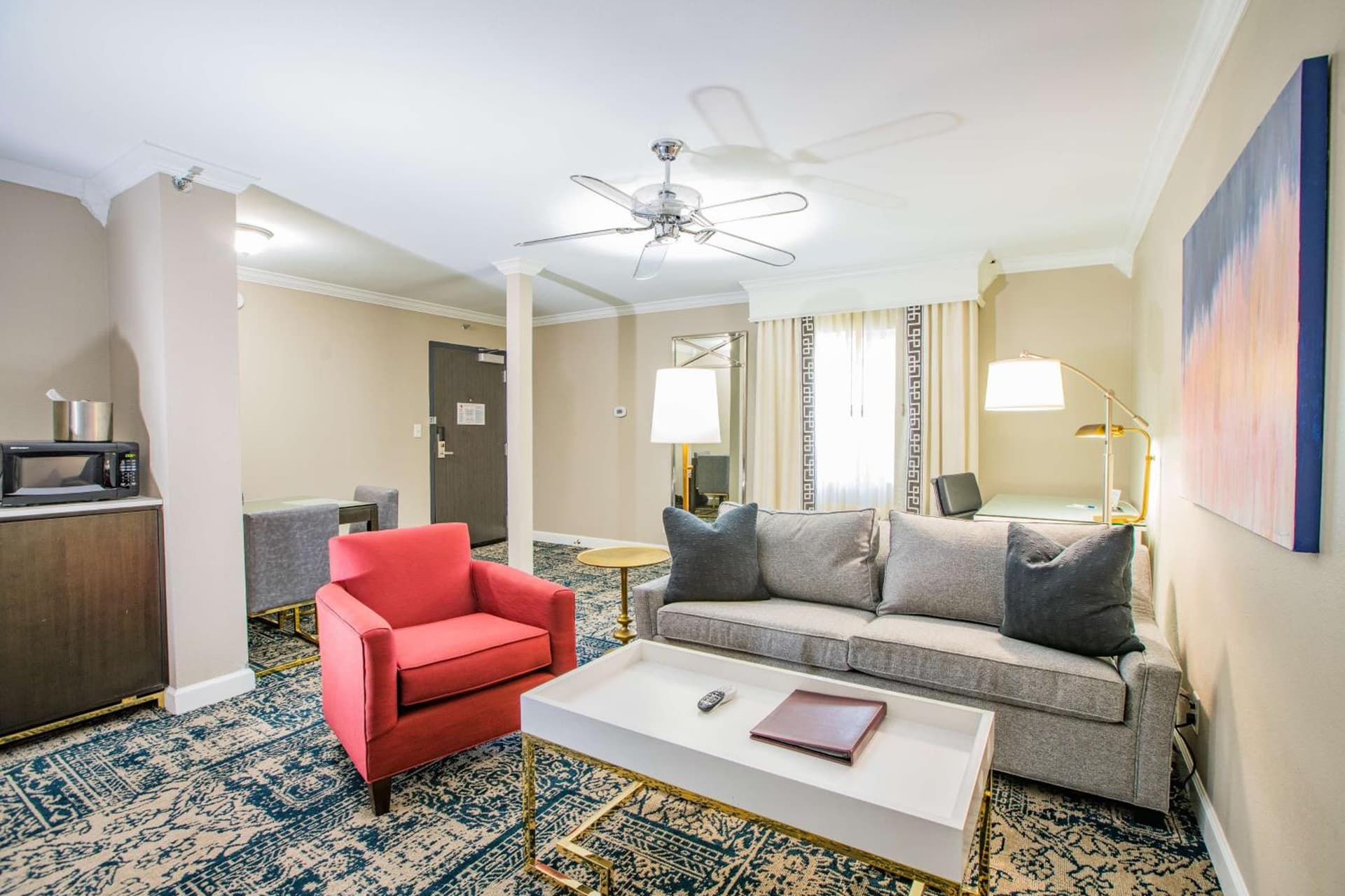 The Burgundy Hotel, Tapestry Collection by Hilton gallery photo in Little Rock, AR — image 48