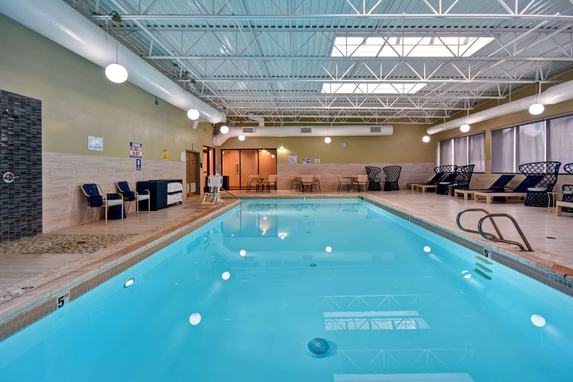 DoubleTree by Hilton Oceanfront Virginia Beach gallery photo in Virginia Beach, VA — image 23