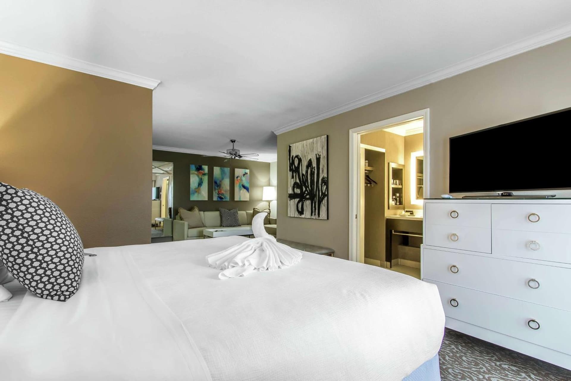 The Burgundy Hotel, Tapestry Collection by Hilton gallery photo in Little Rock, AR — image 36