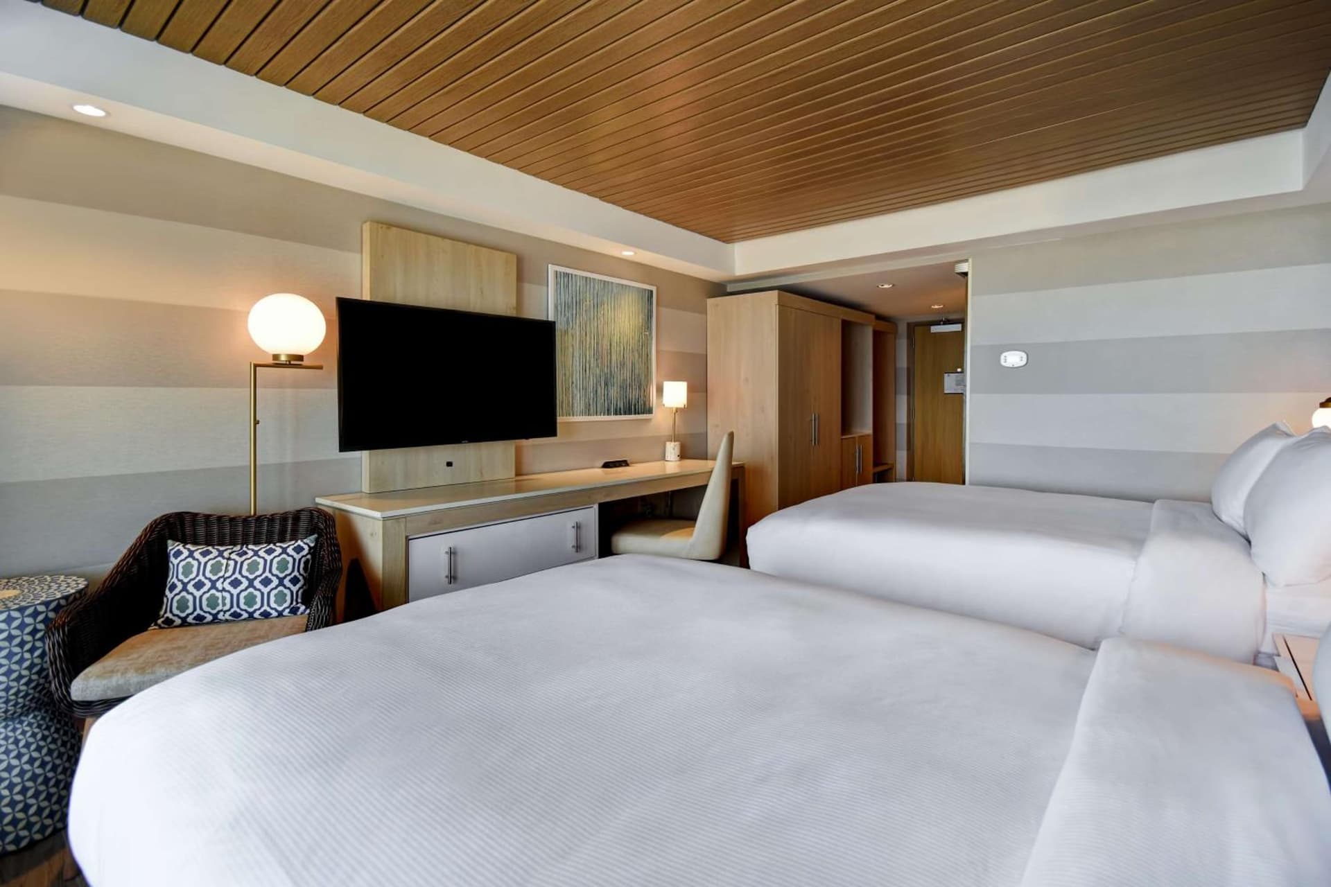 DoubleTree by Hilton Oceanfront Virginia Beach gallery photo in Virginia Beach, VA — image 41