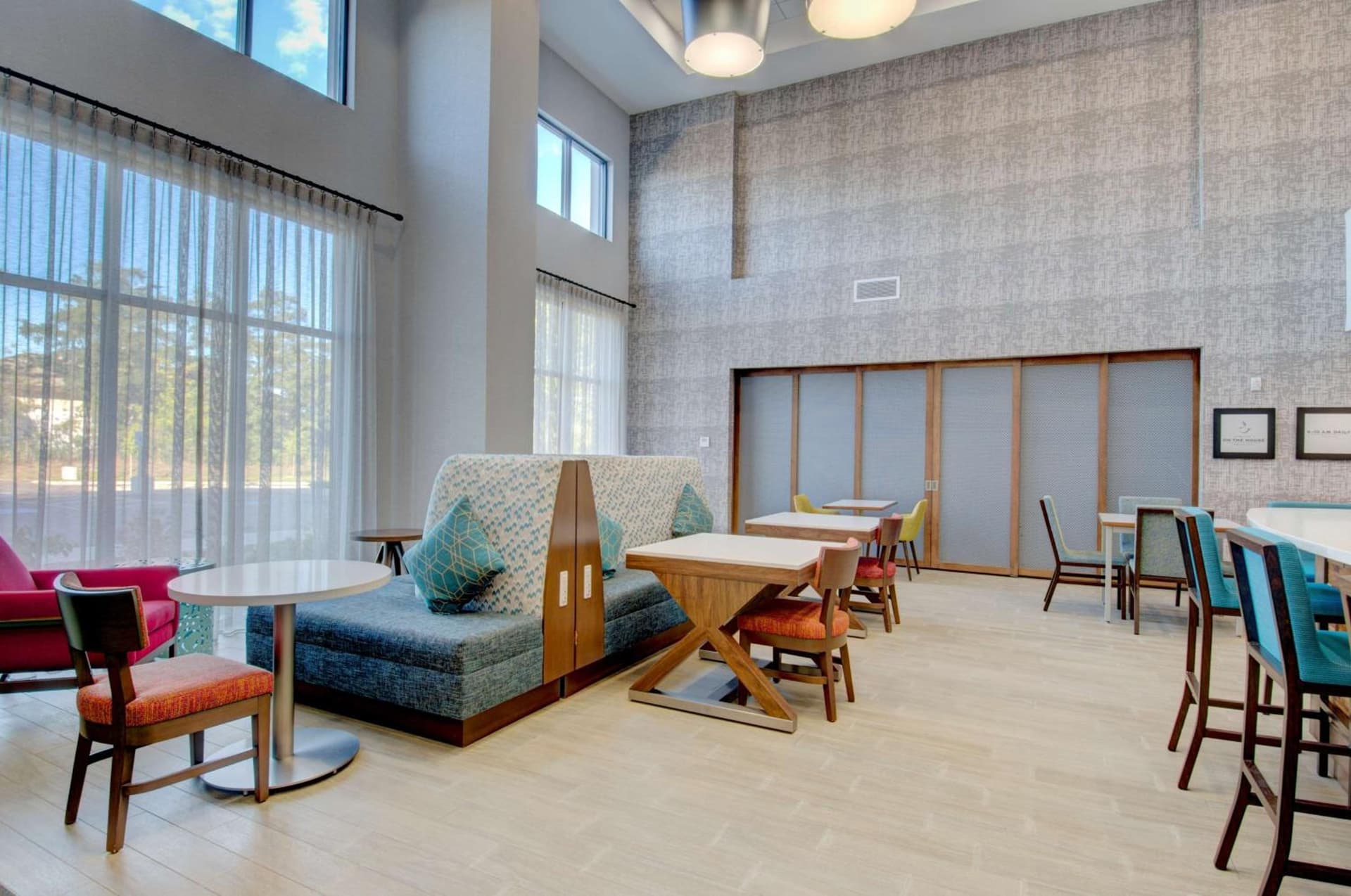 Hampton Inn & Suites Portland West gallery photo in Portland, ME — image 26