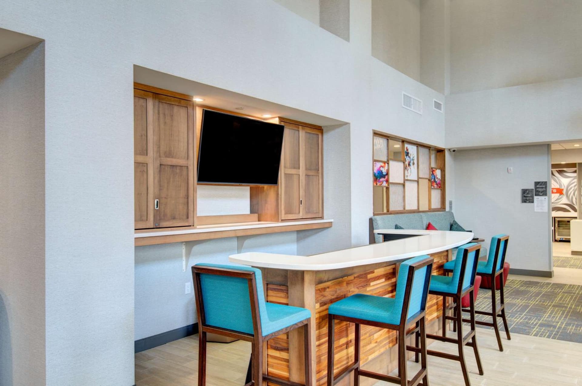 Hampton Inn & Suites Portland West gallery photo in Portland, ME — image 30