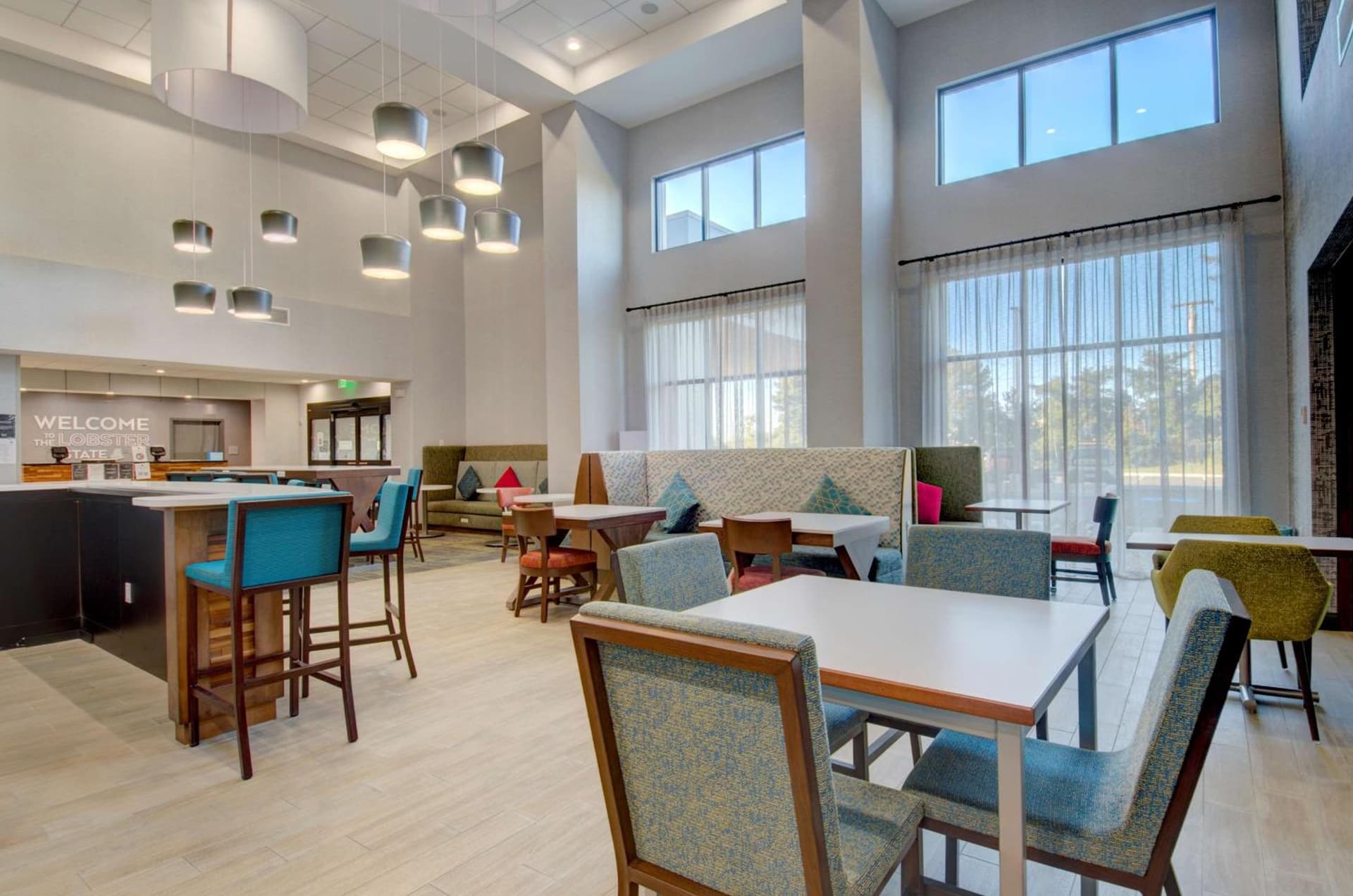 Hampton Inn & Suites Portland West gallery photo in Portland, ME — image 7
